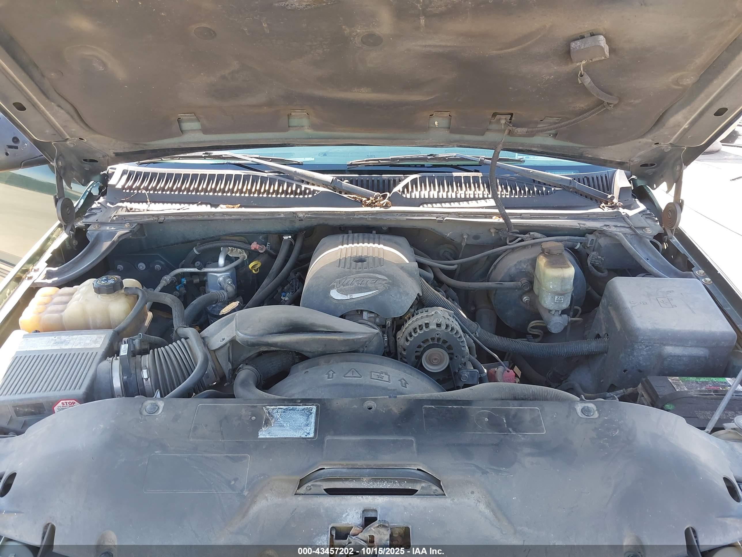CHEVROLET SILVERADO image 10