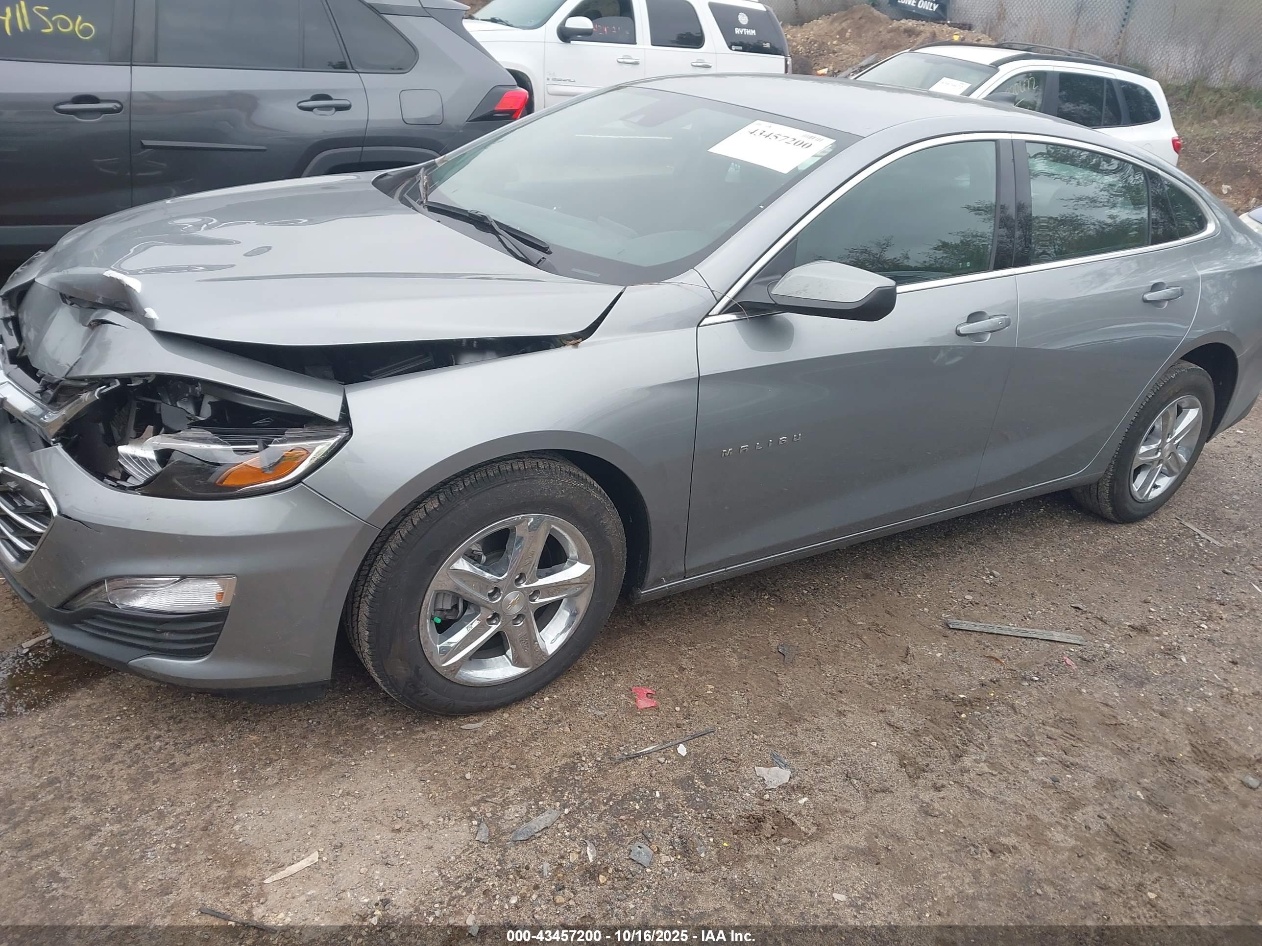 CHEVROLET MALIBU image 2