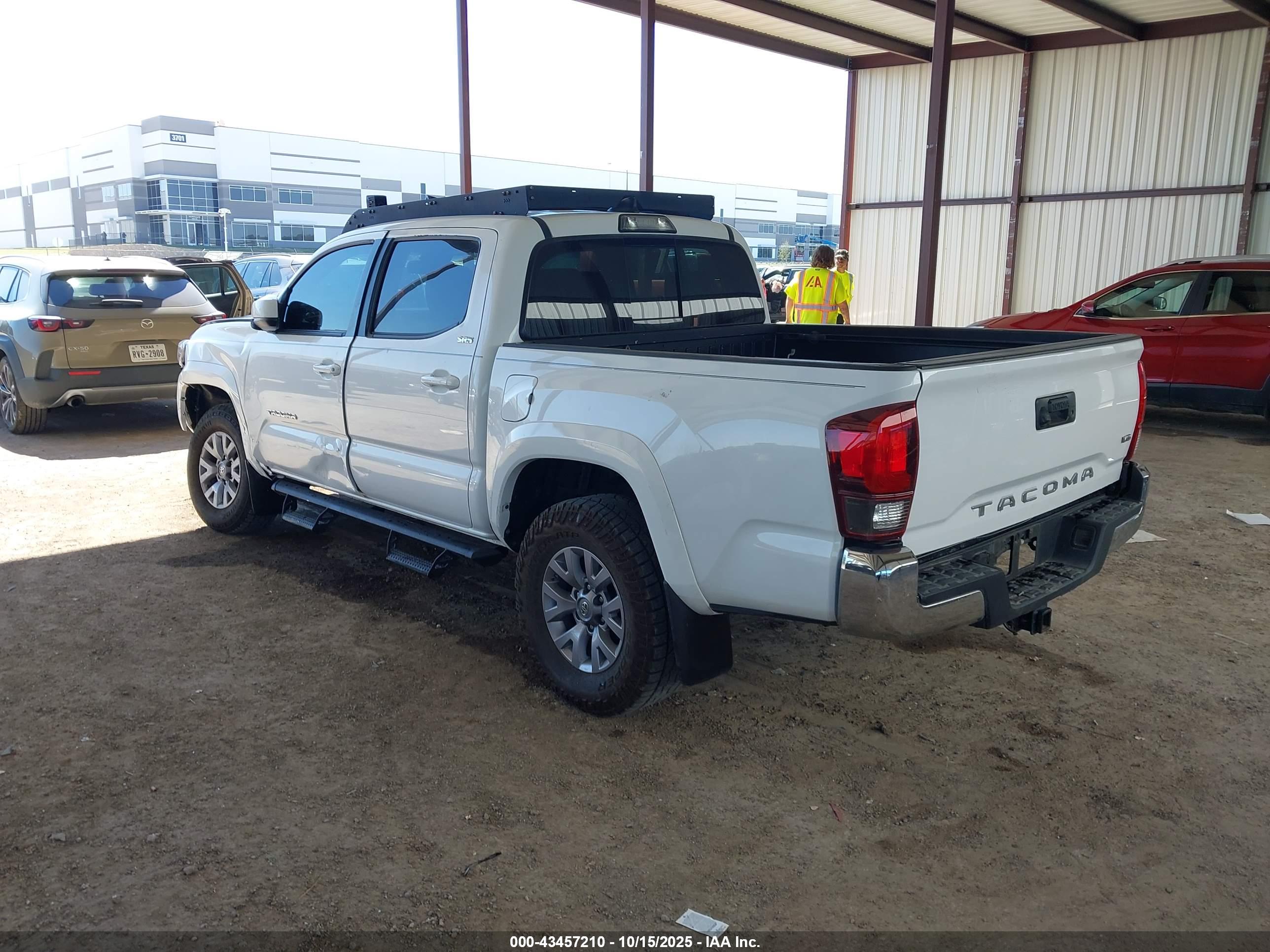 TOYOTA TACOMA image 3