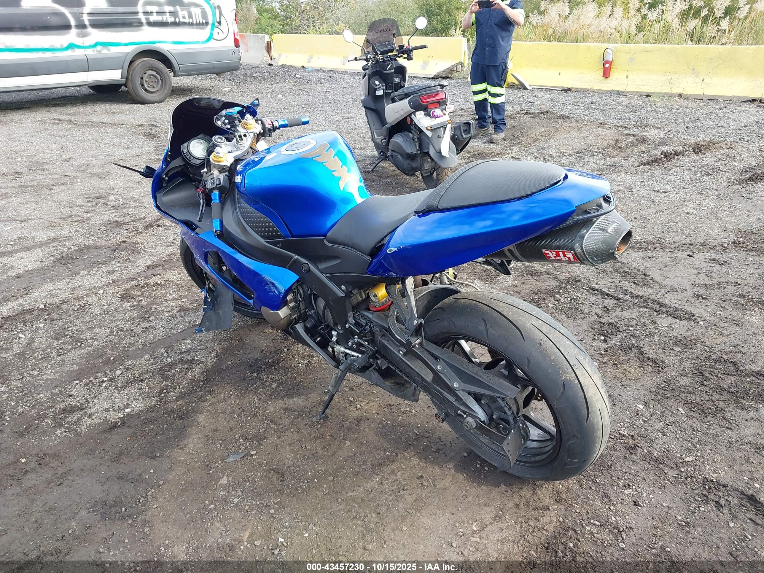 KAWASAKI ZX636 image 3