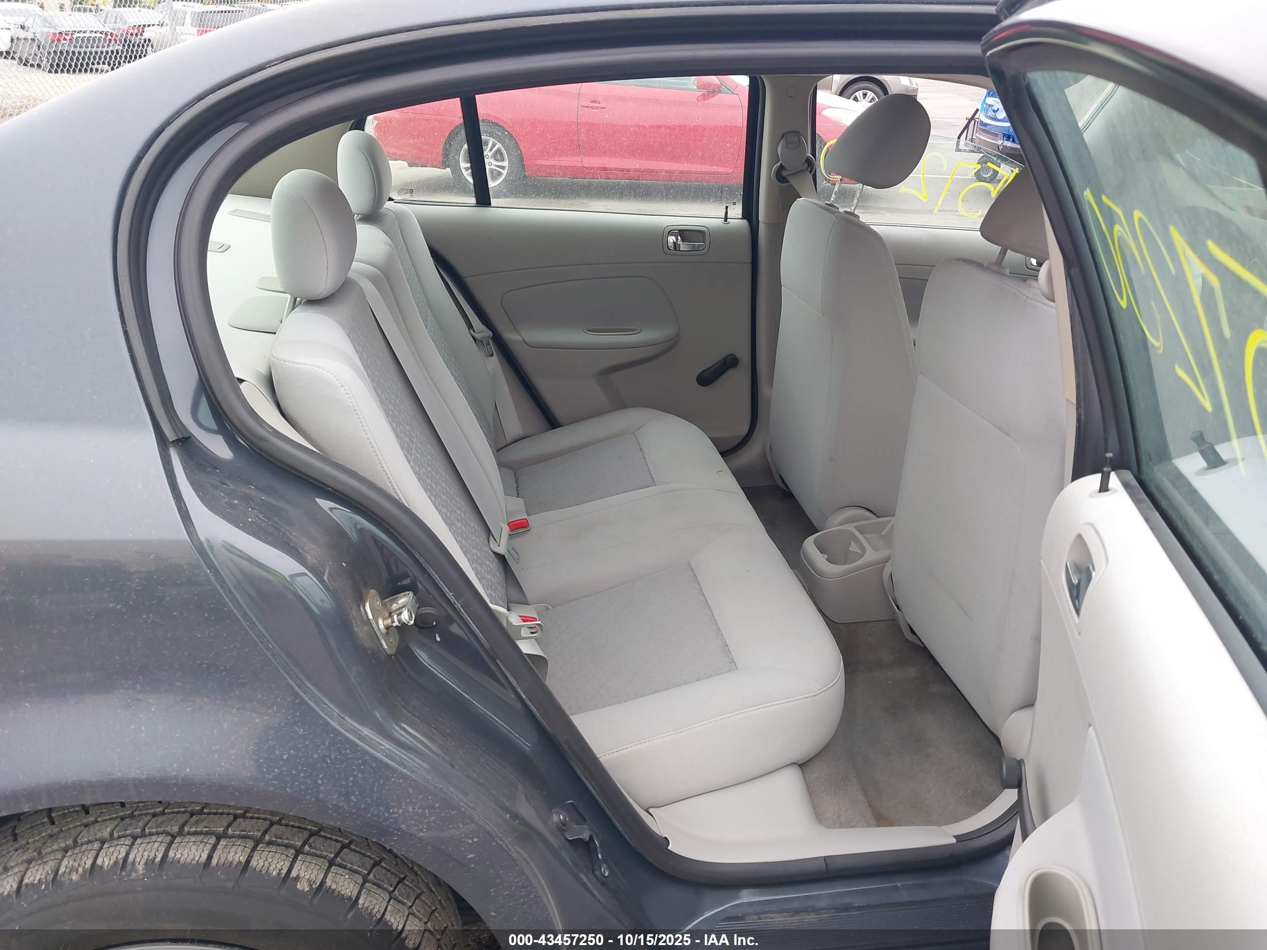 CHEVROLET COBALT image 8