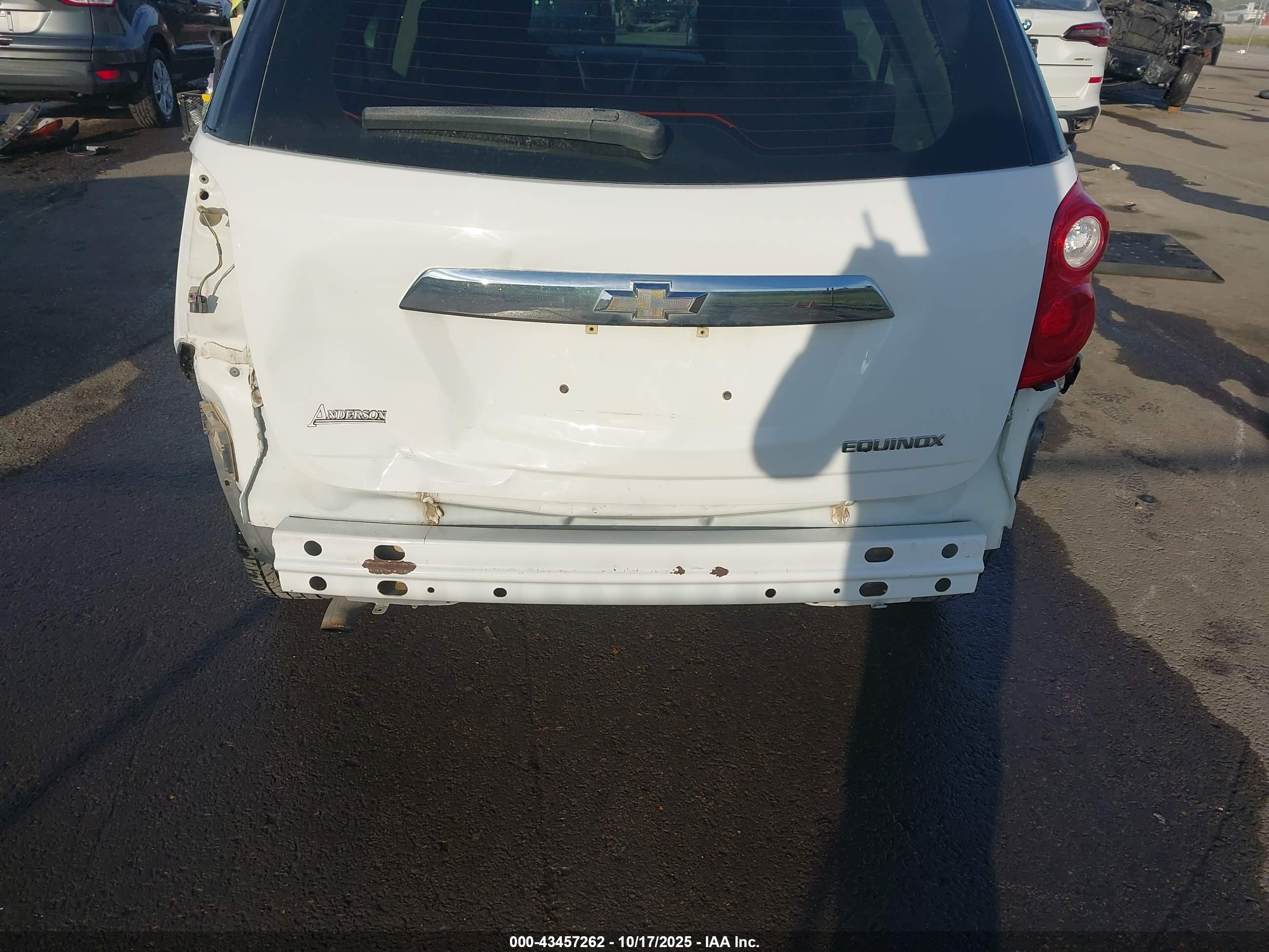CHEVROLET EQUINOX image 6