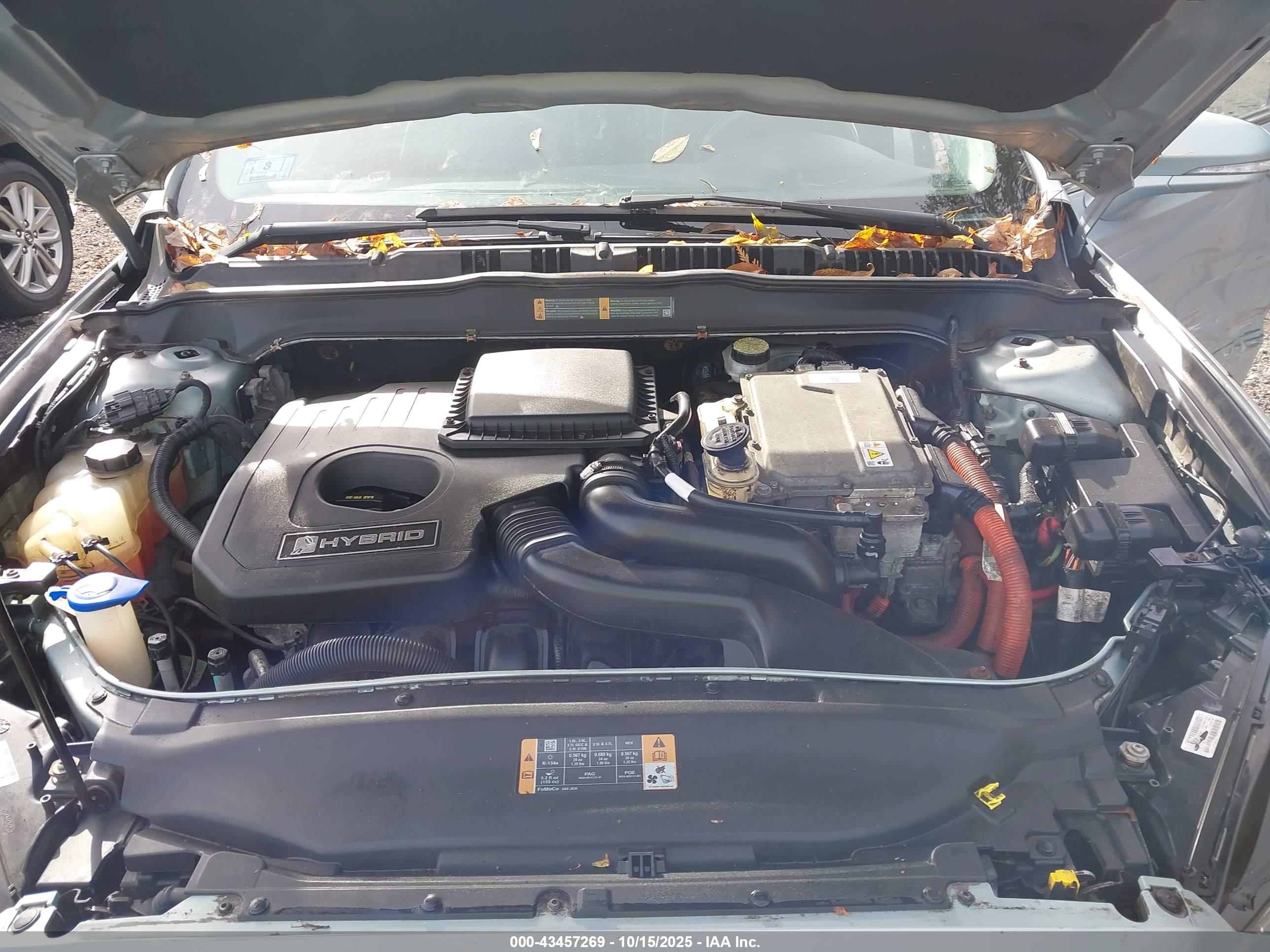 FORD FUSION image 10
