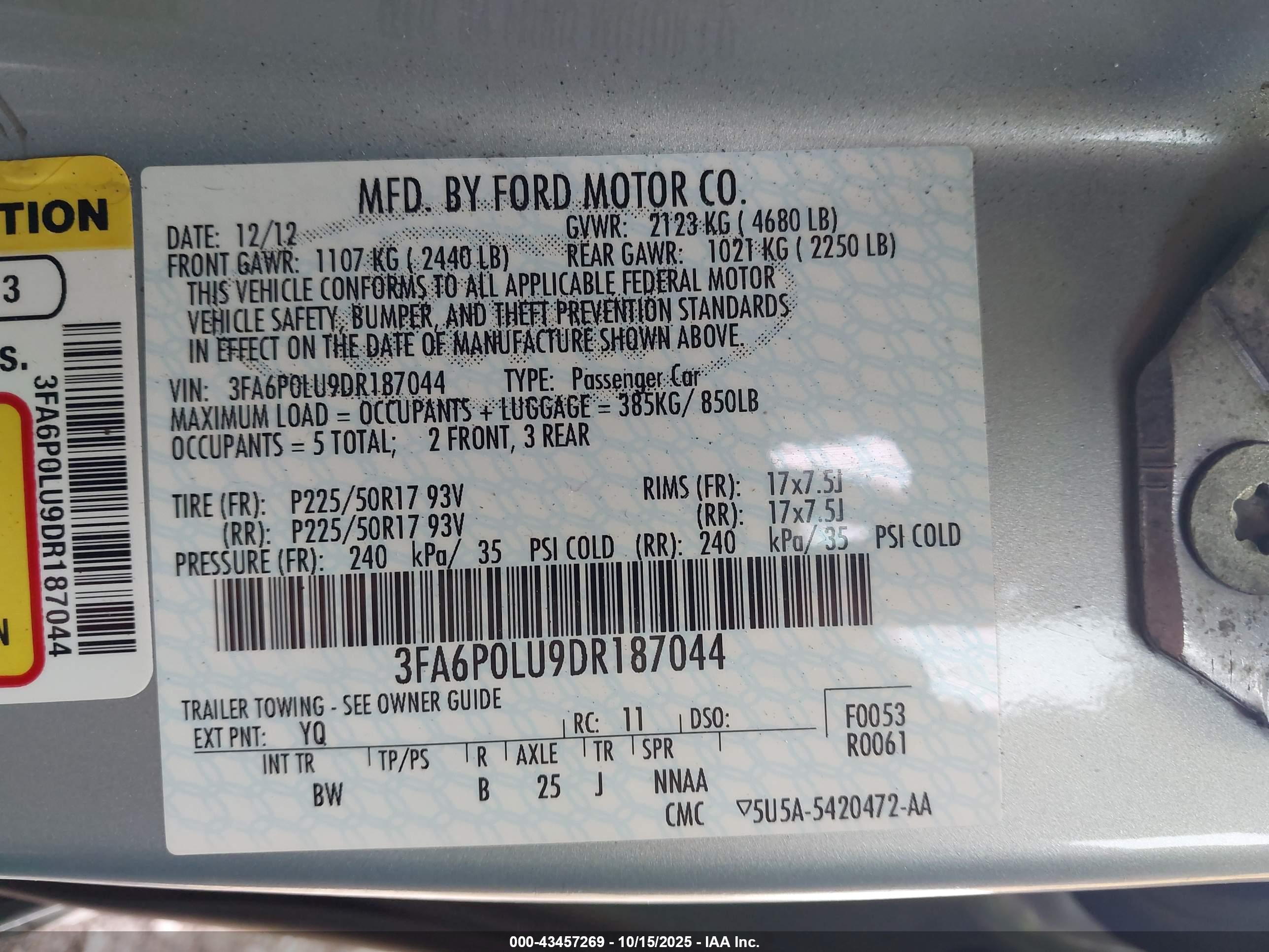 FORD FUSION image 9