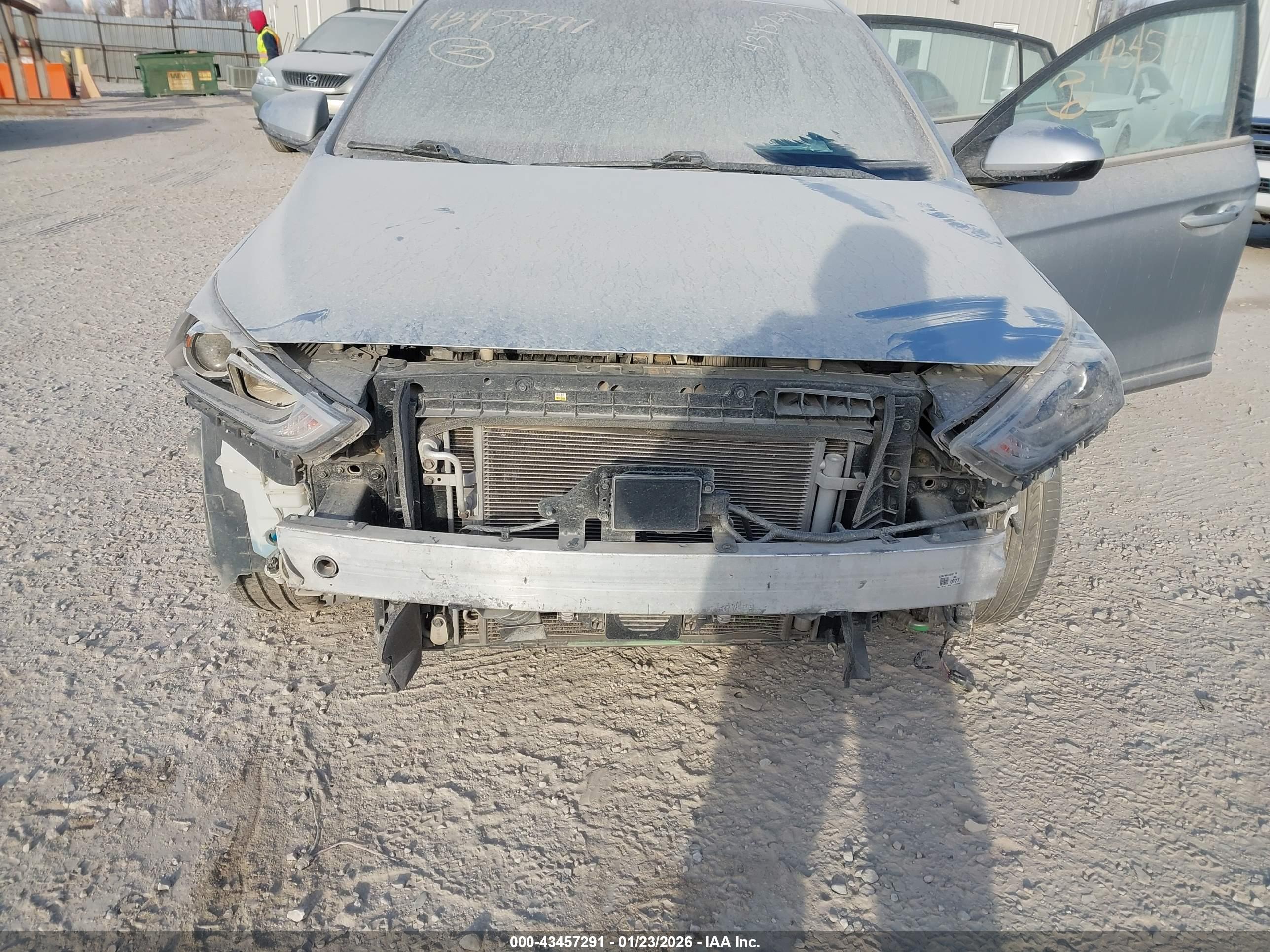 HYUNDAI IONIQ image 6