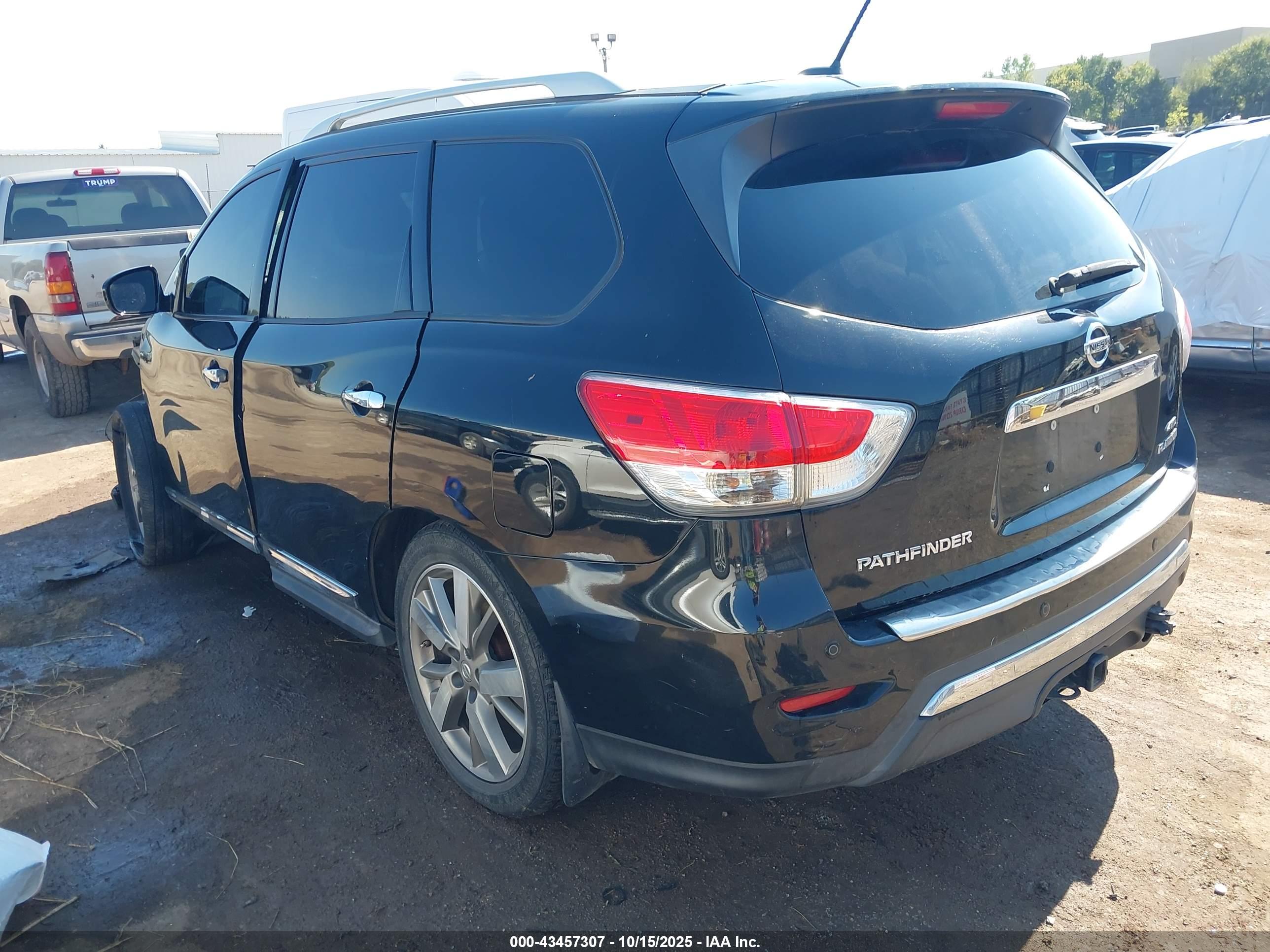 NISSAN PATHFINDER image 3