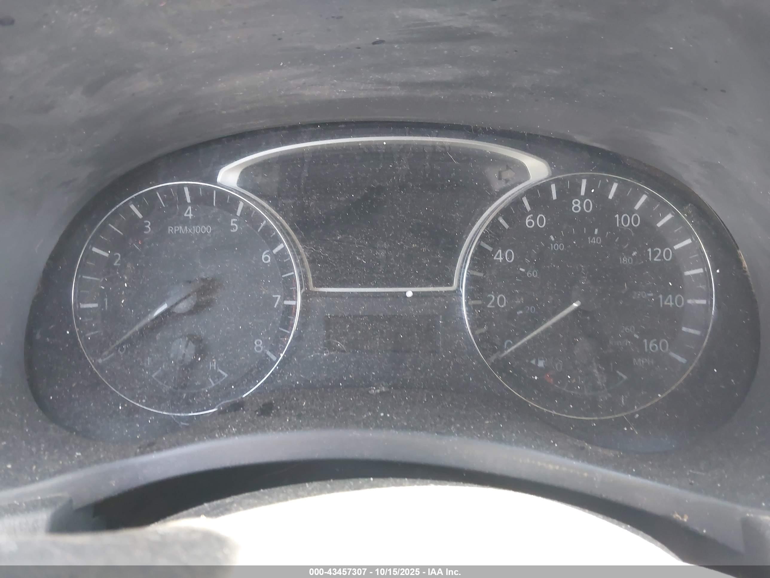 NISSAN PATHFINDER image 7