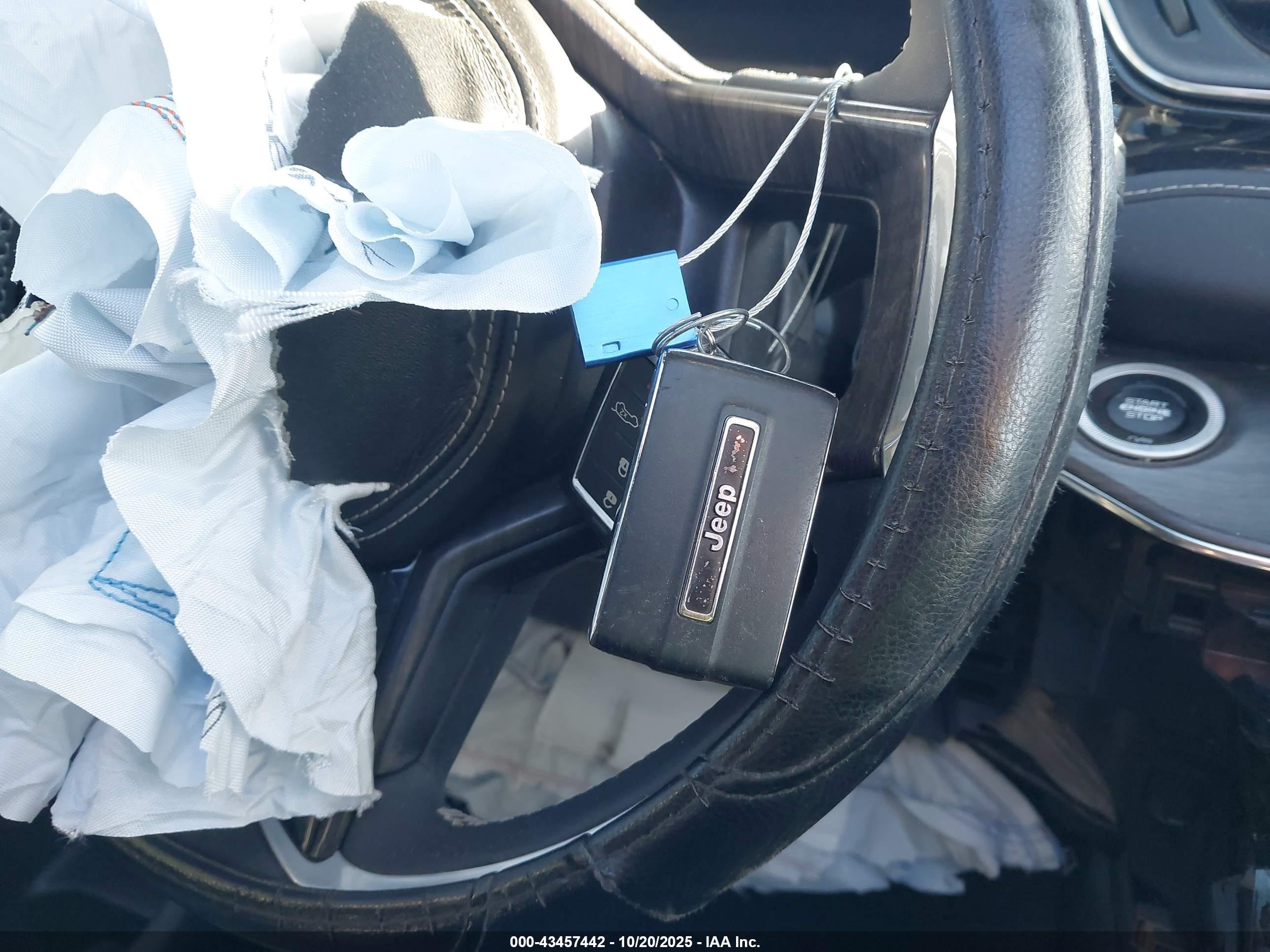 JEEP GRAND image 11