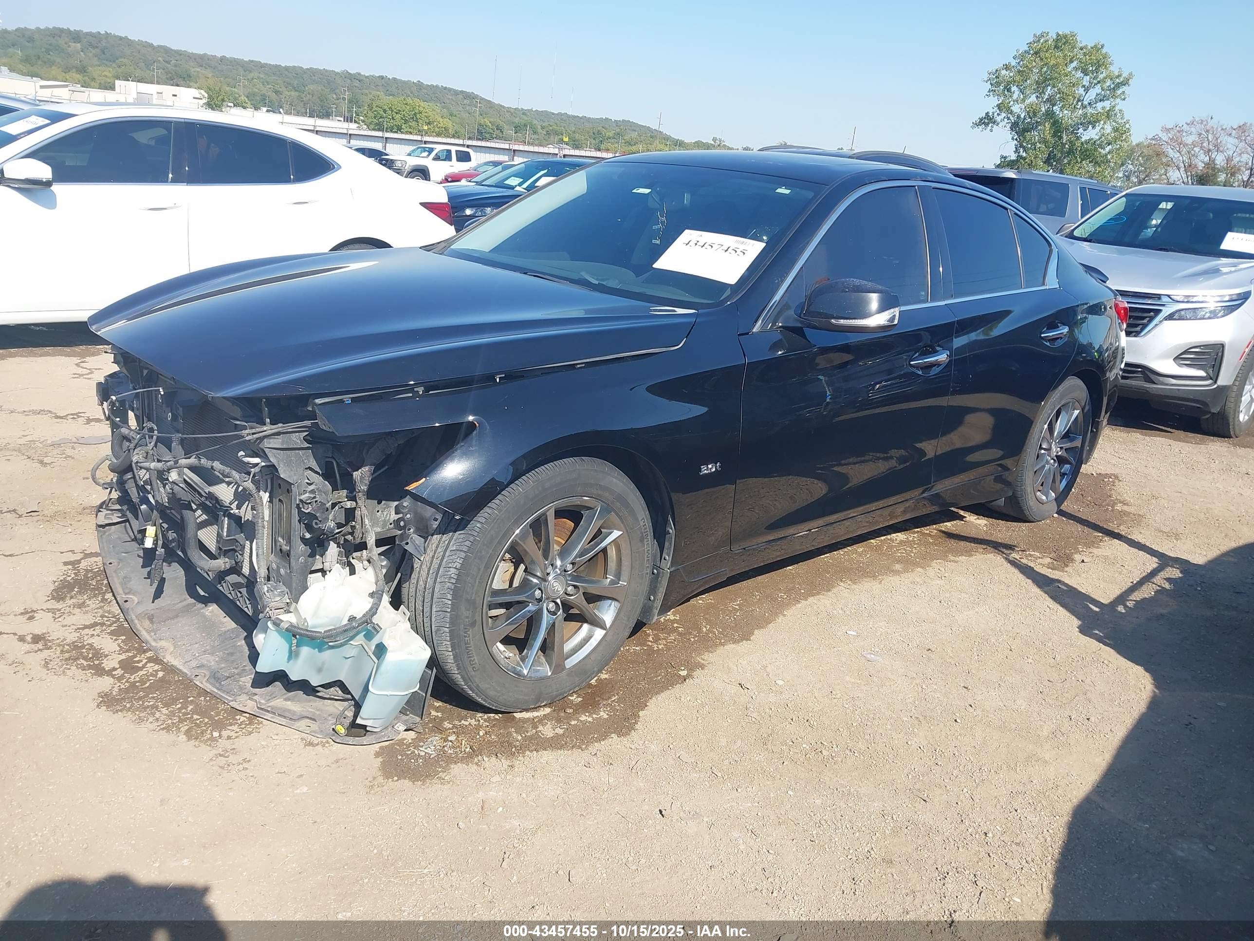 INFINITI Q50 image 2