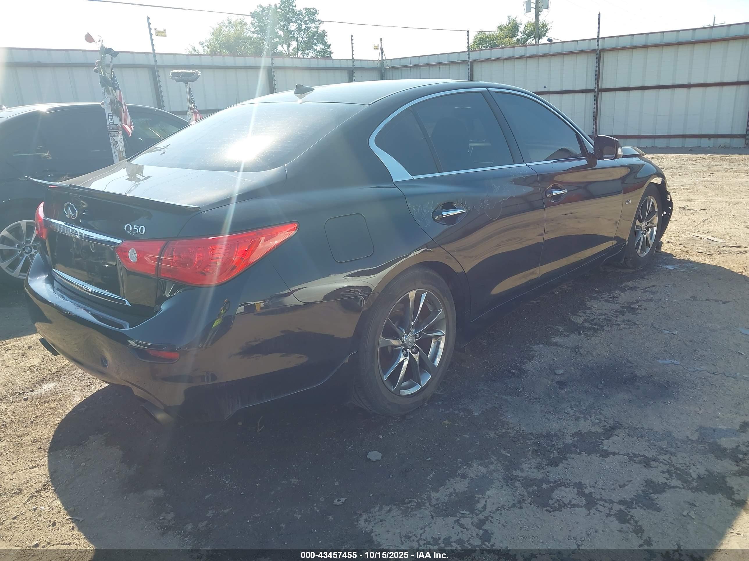 INFINITI Q50 image 4