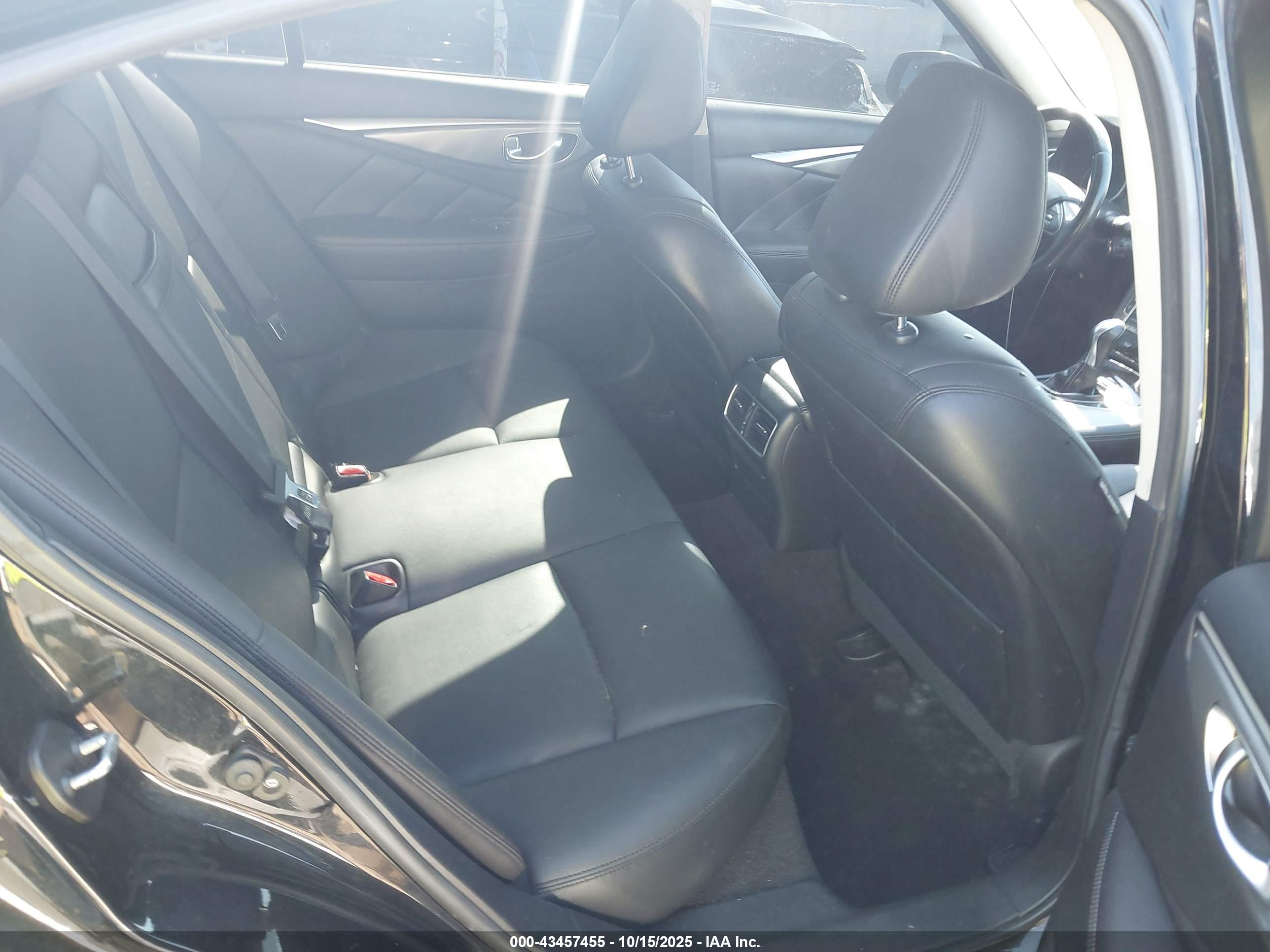 INFINITI Q50 image 8