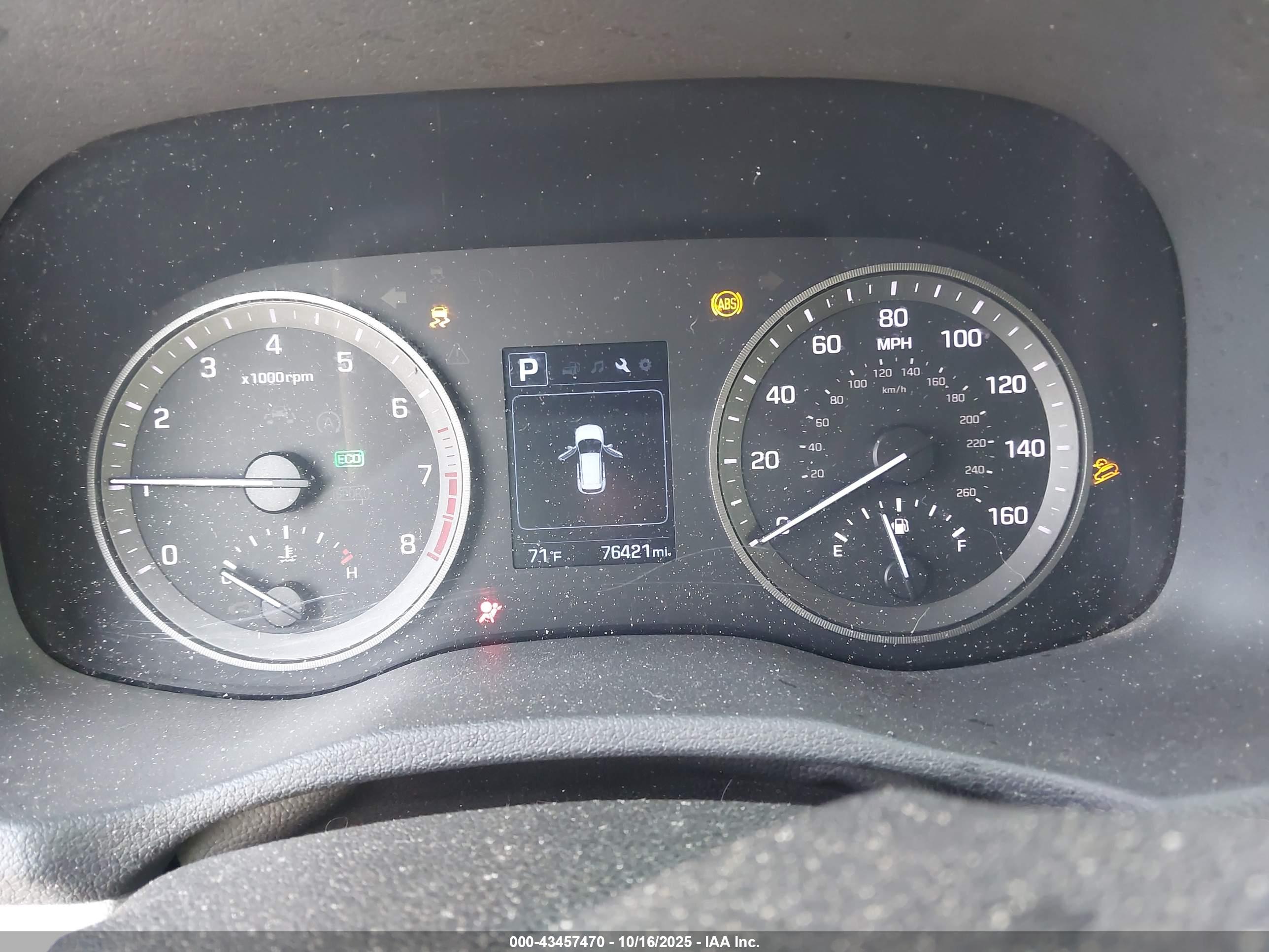 HYUNDAI TUCSON image 7