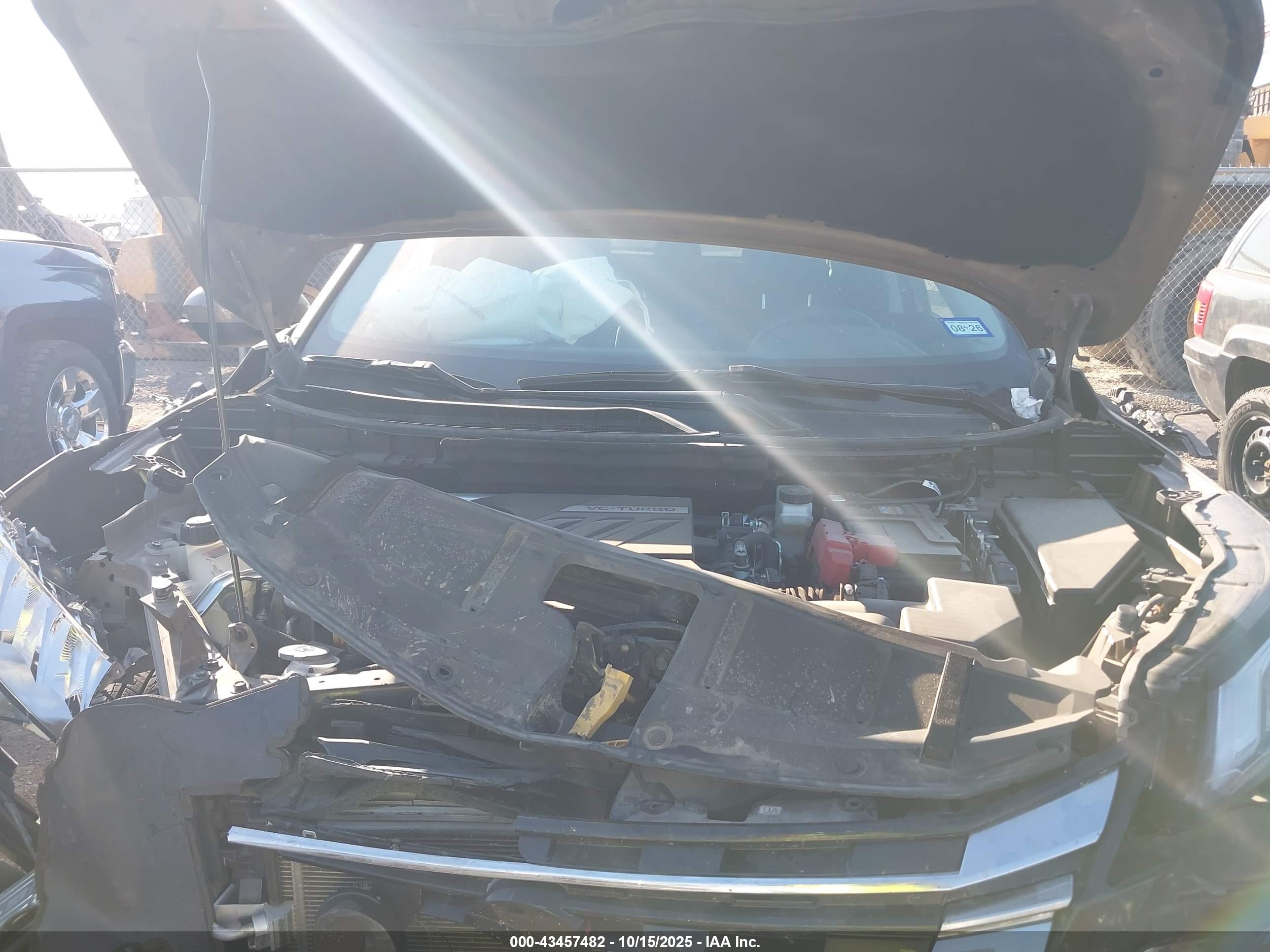 NISSAN ROGUE image 10