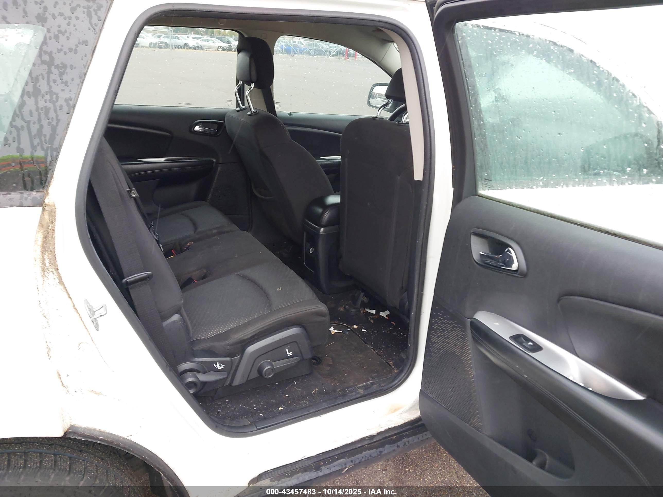 DODGE JOURNEY image 8