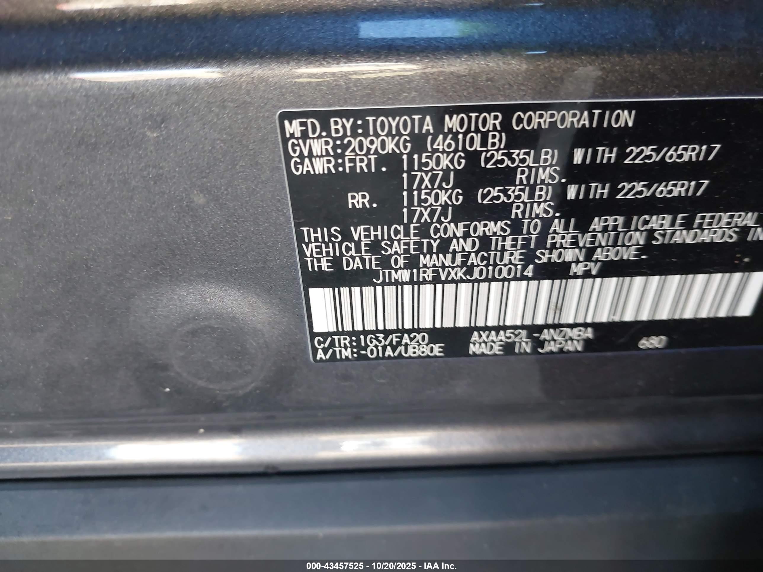 TOYOTA RAV4 image 9