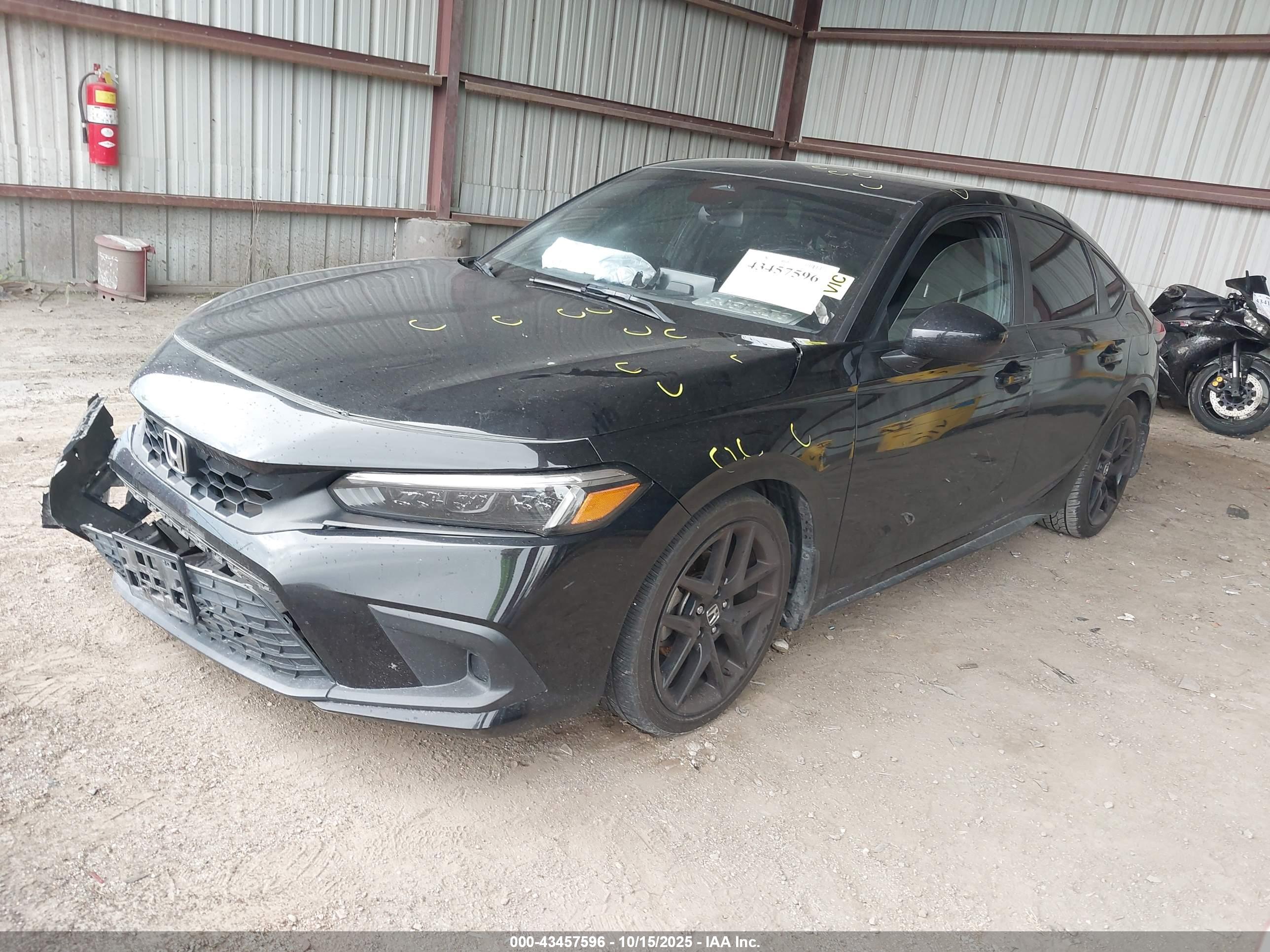HONDA CIVIC image 2