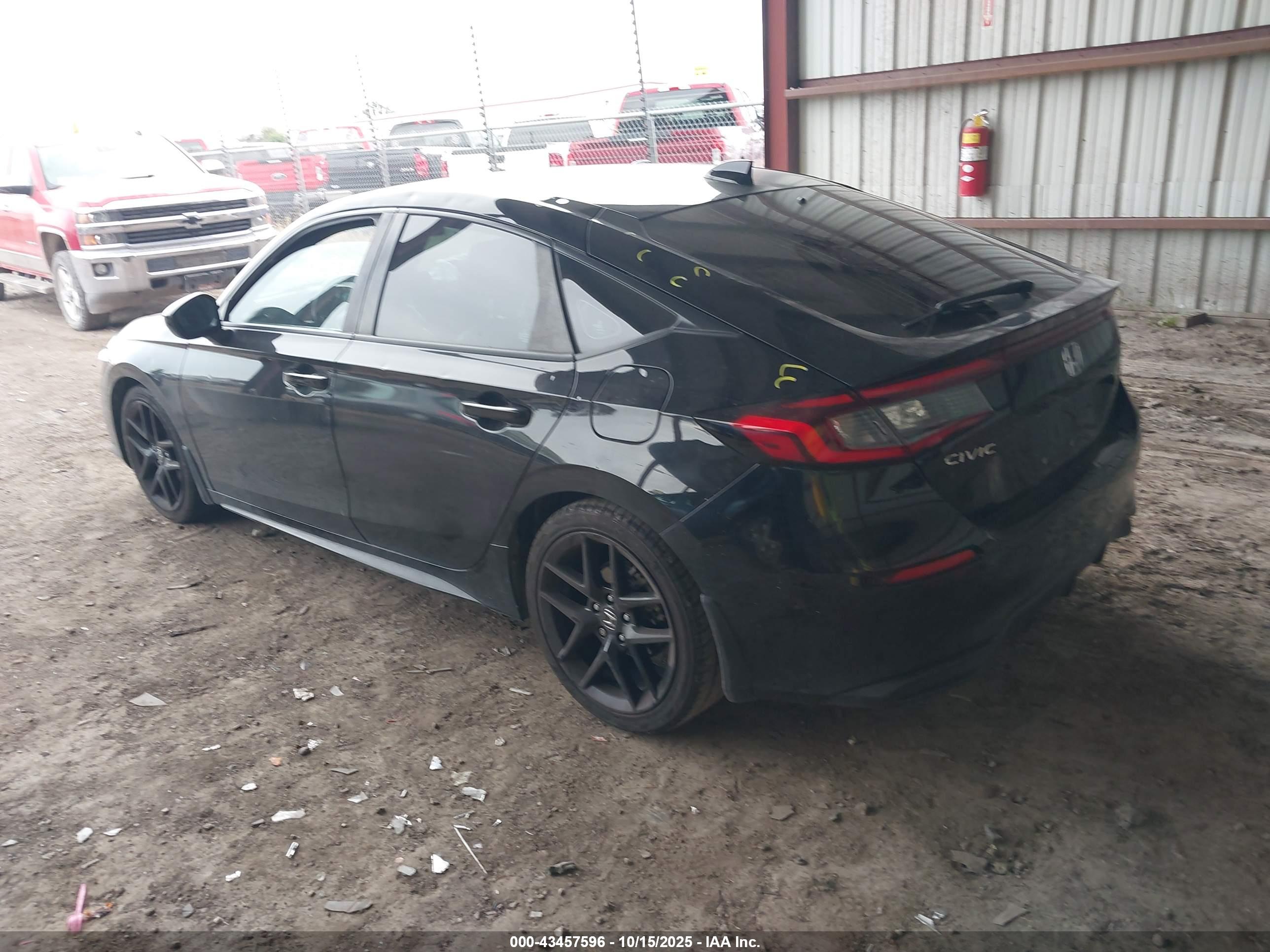 HONDA CIVIC image 3