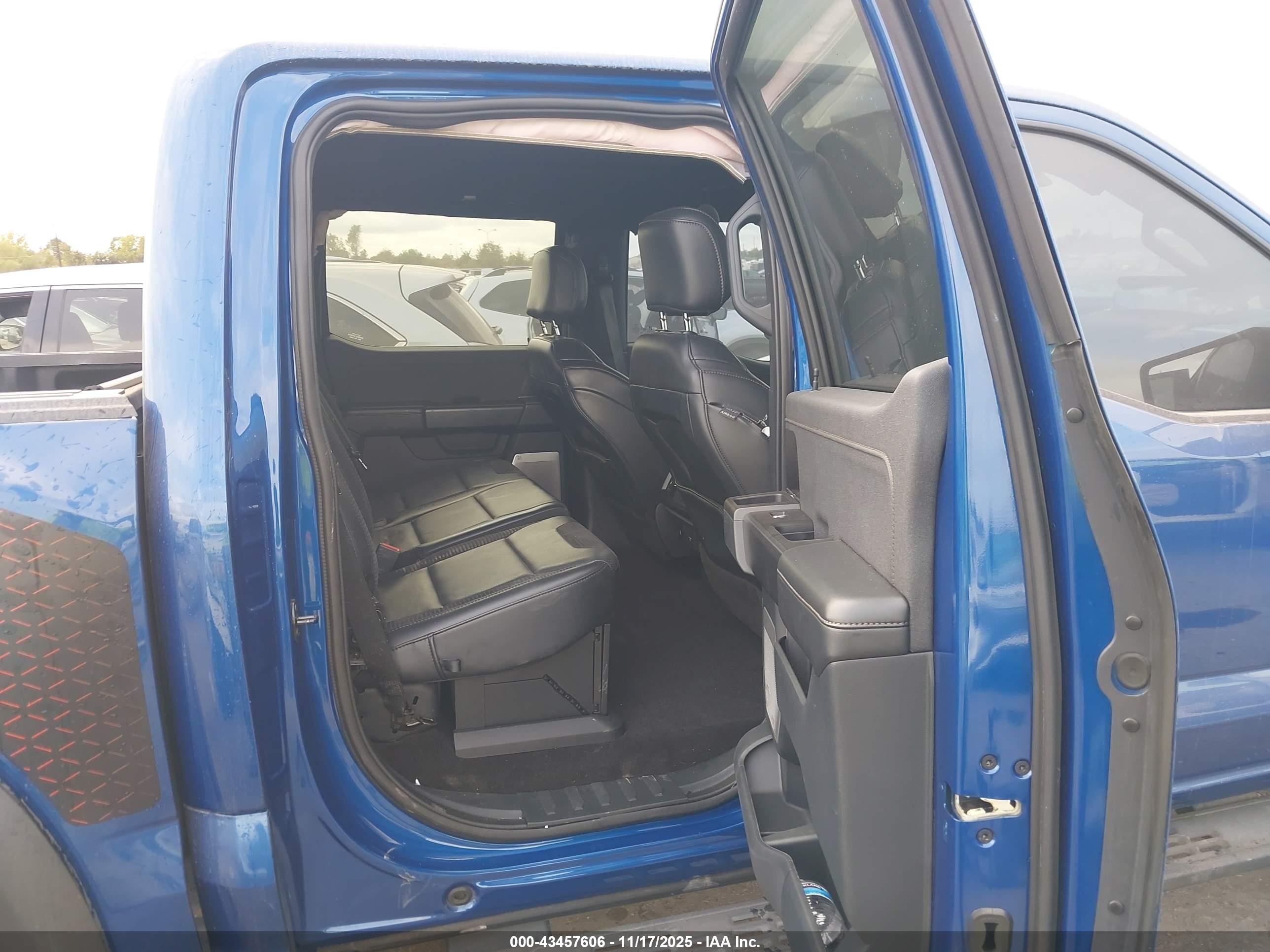 FORD F-150 image 8