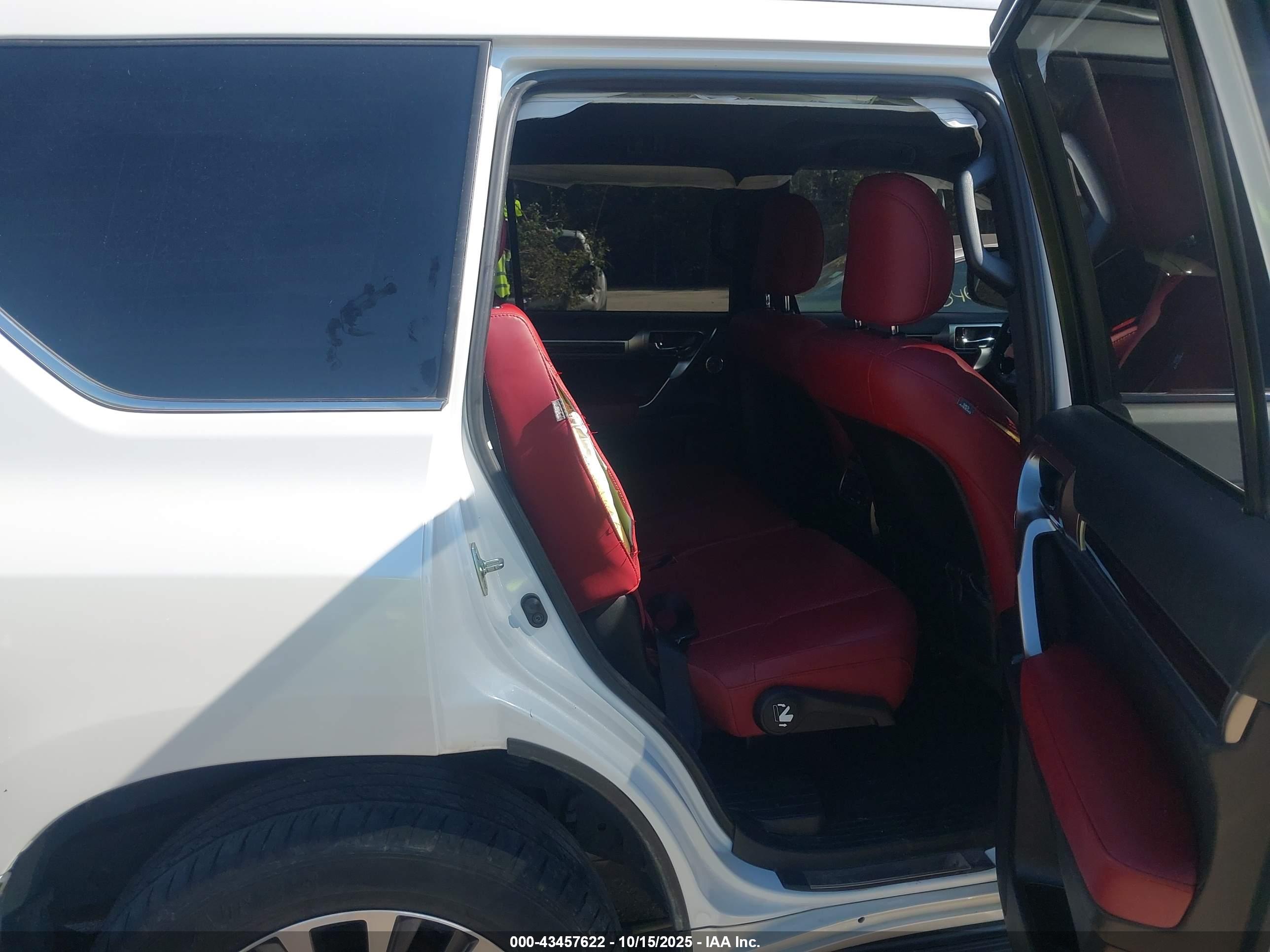LEXUS GX image 8