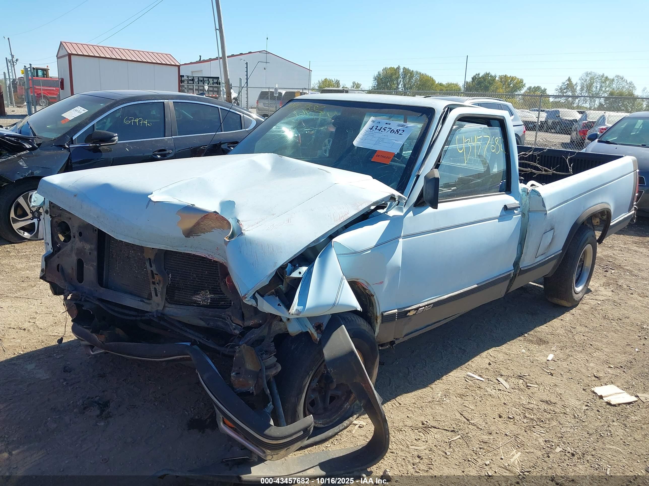 CHEVROLET S image 2