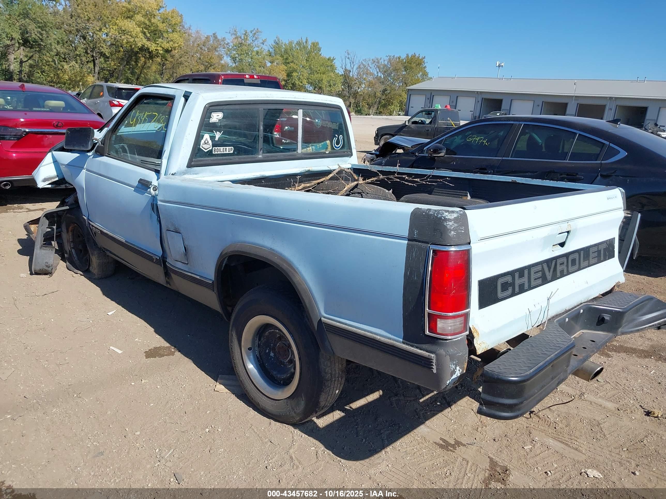 CHEVROLET S image 3