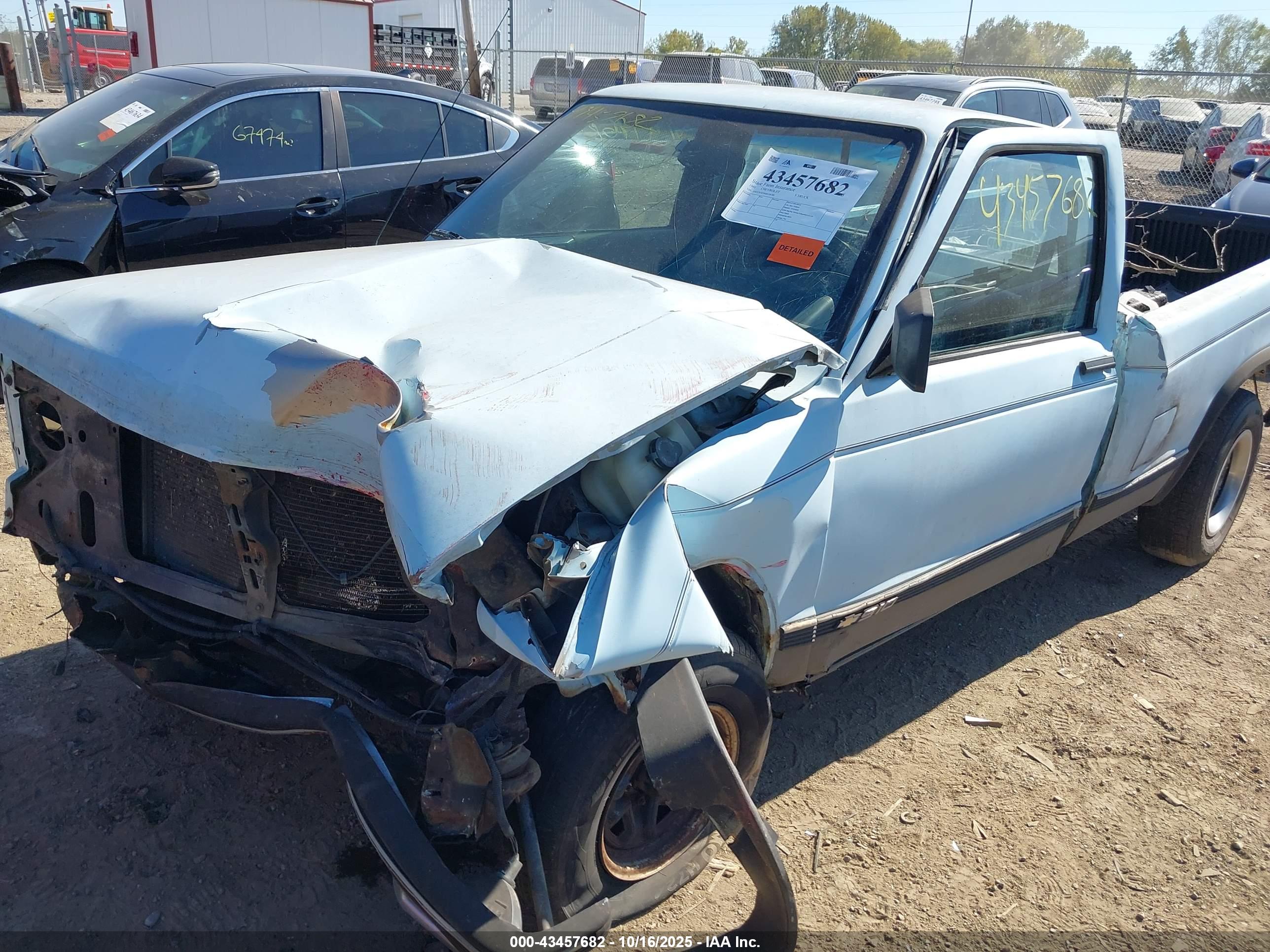 CHEVROLET S image 6
