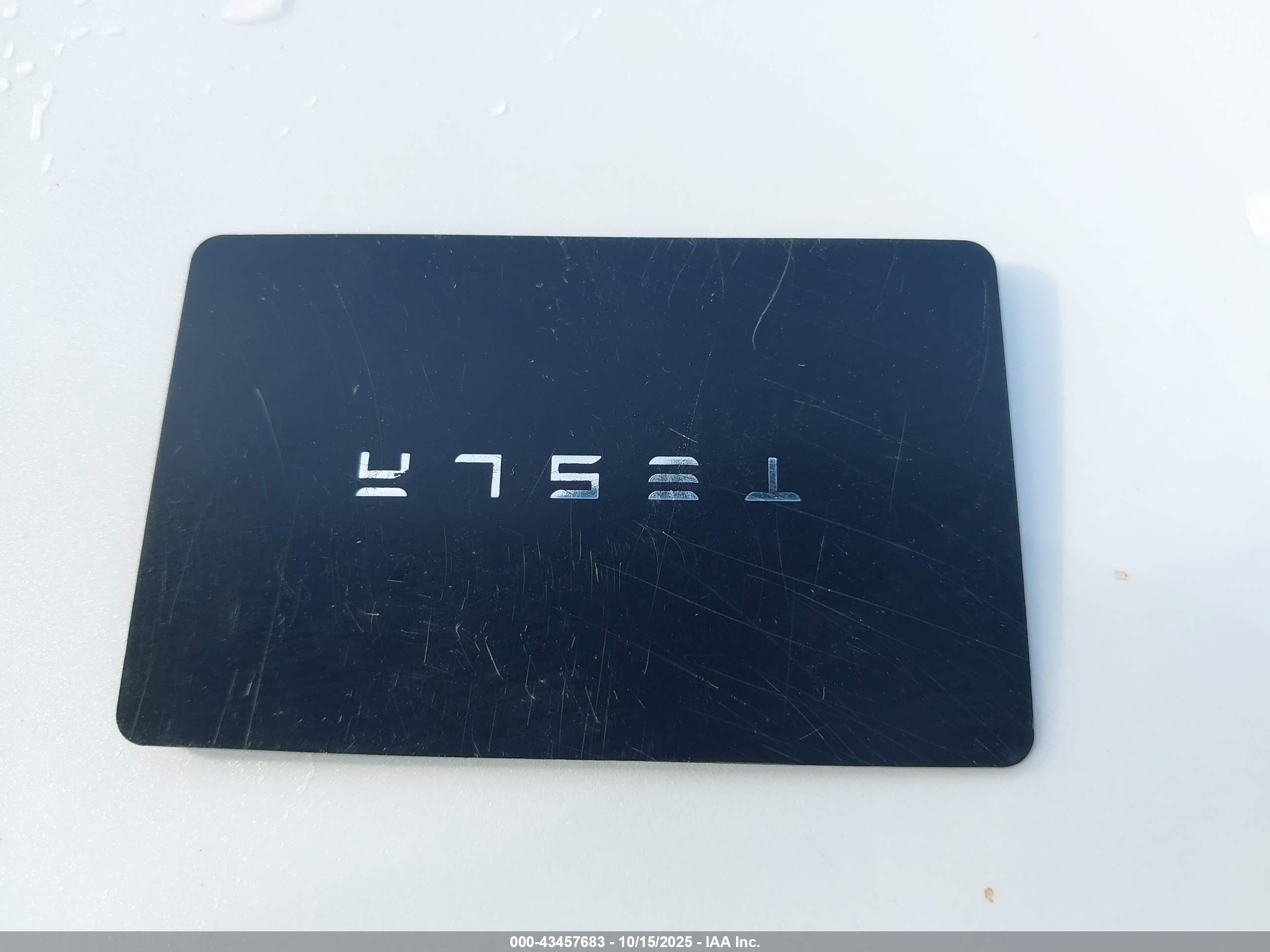 TESLA MODEL image 11