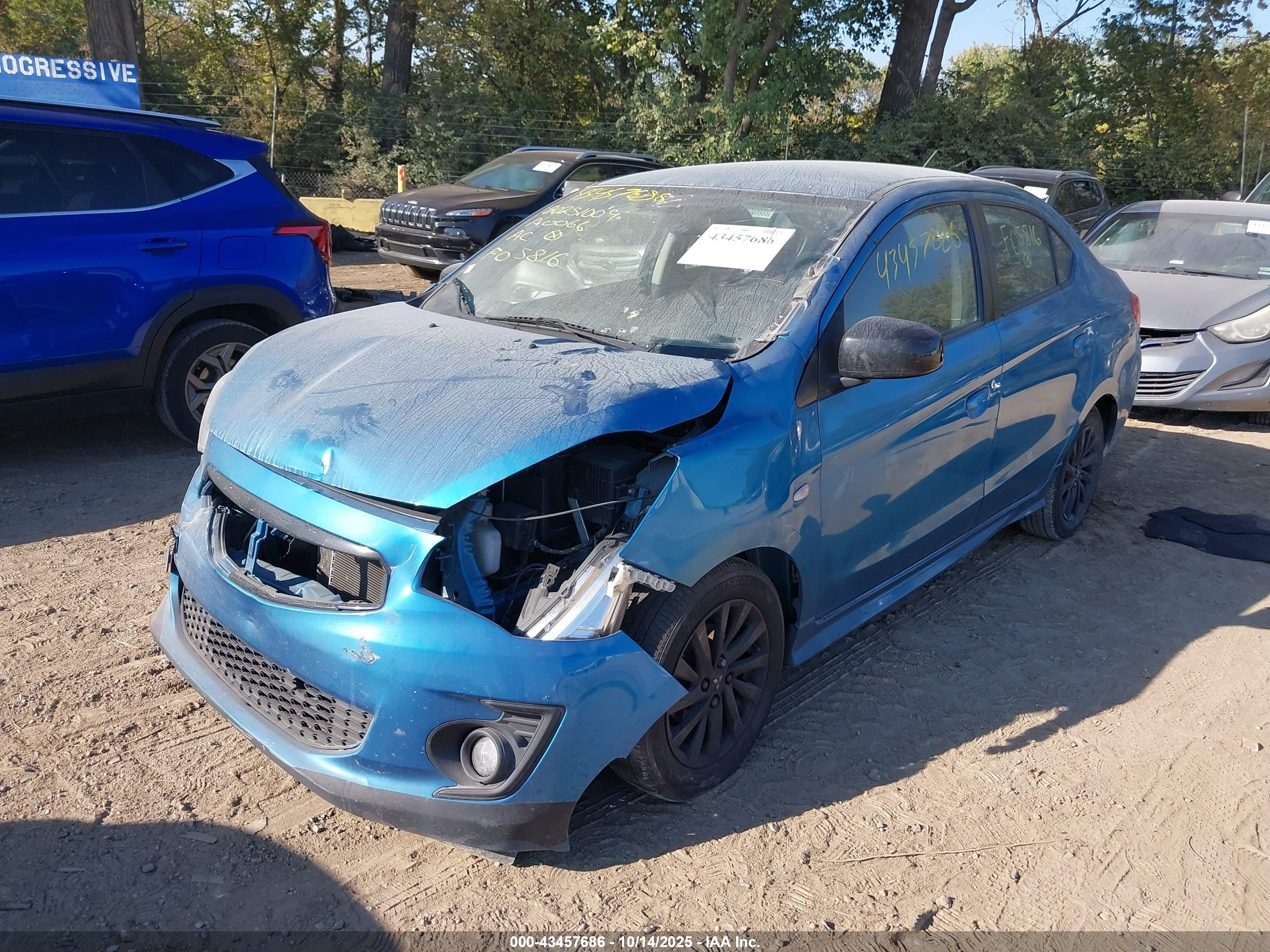 MITSUBISHI MIRAGE image 2