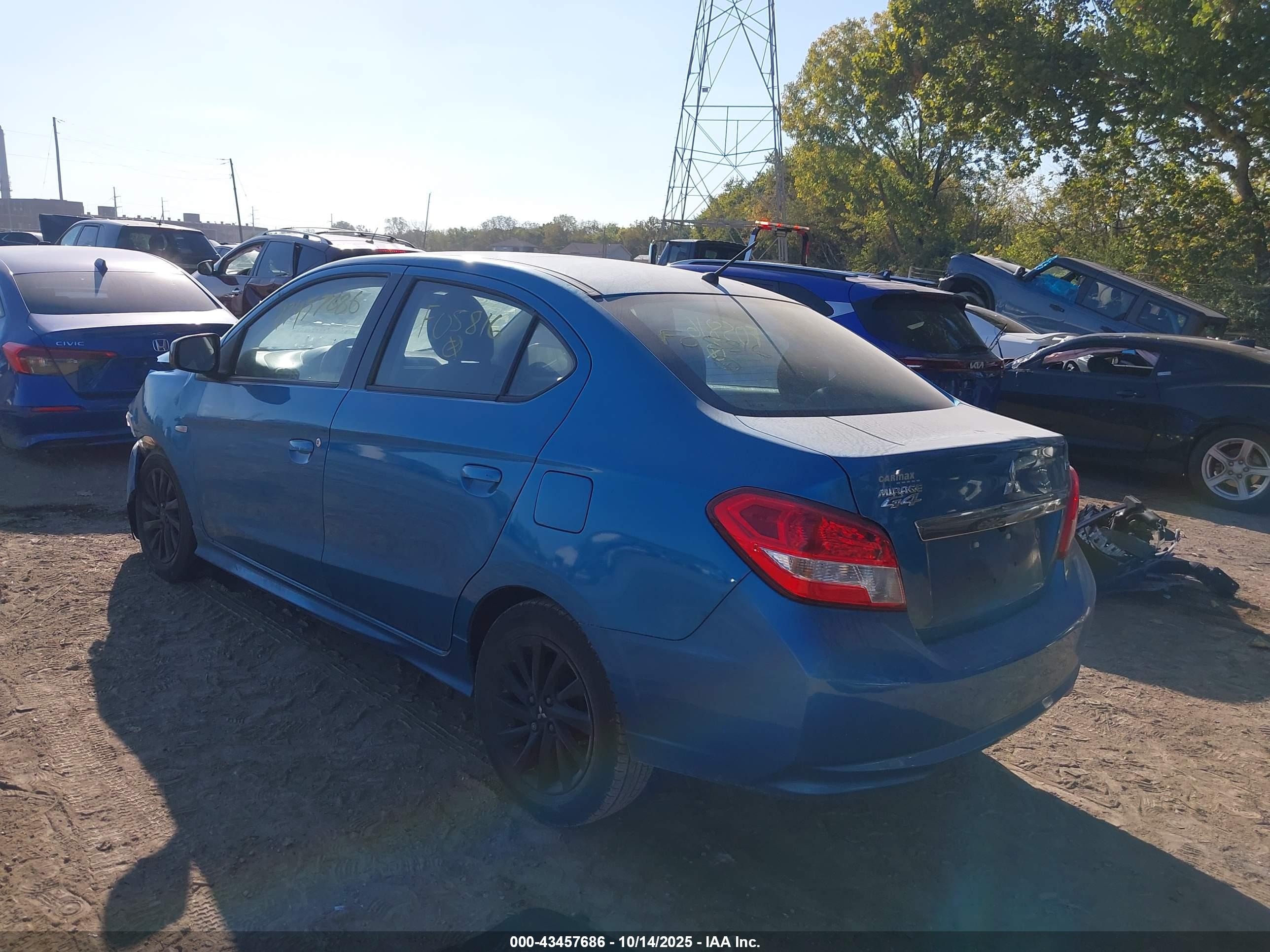 MITSUBISHI MIRAGE image 3