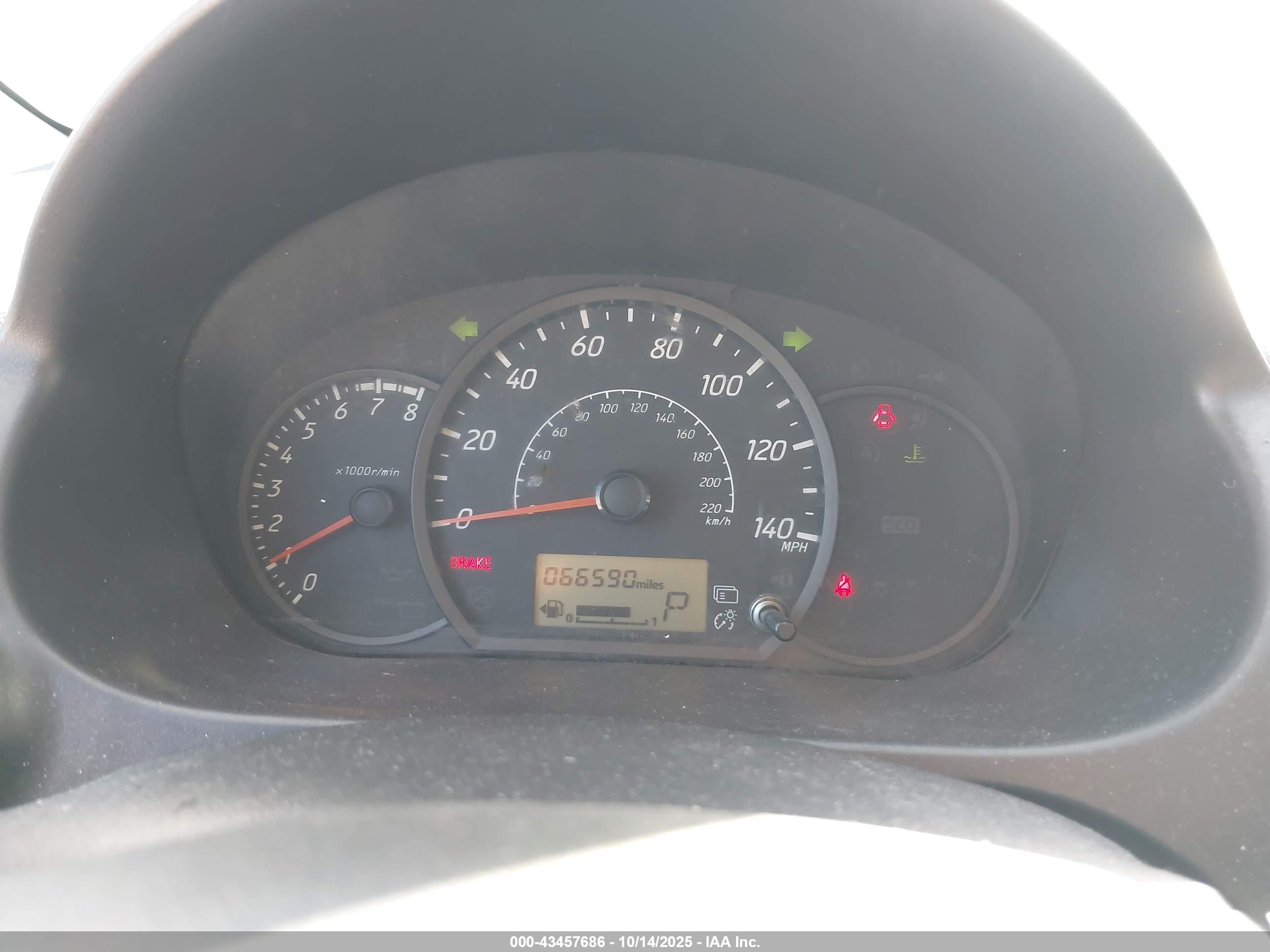 MITSUBISHI MIRAGE image 7