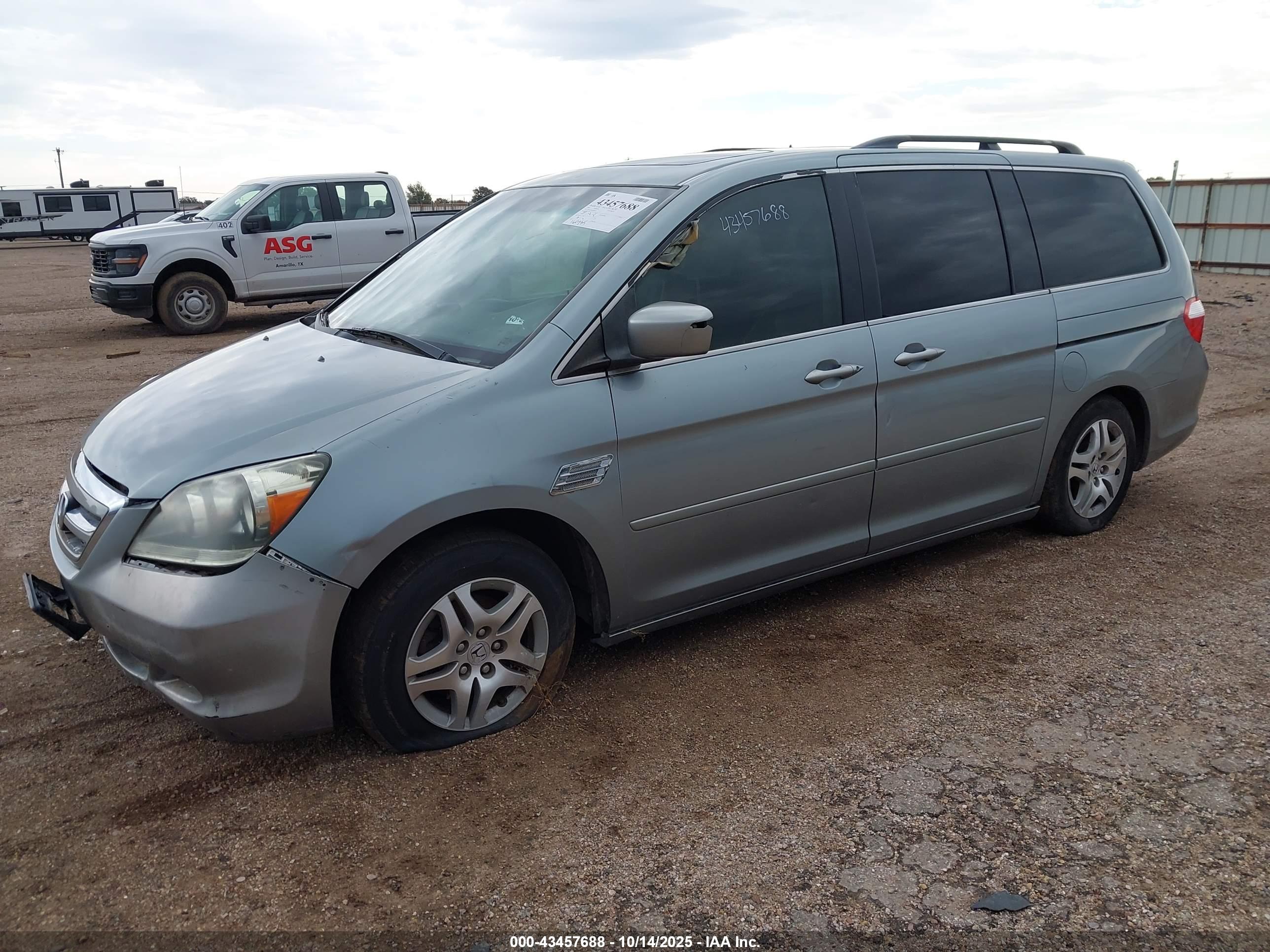HONDA ODYSSEY image 2