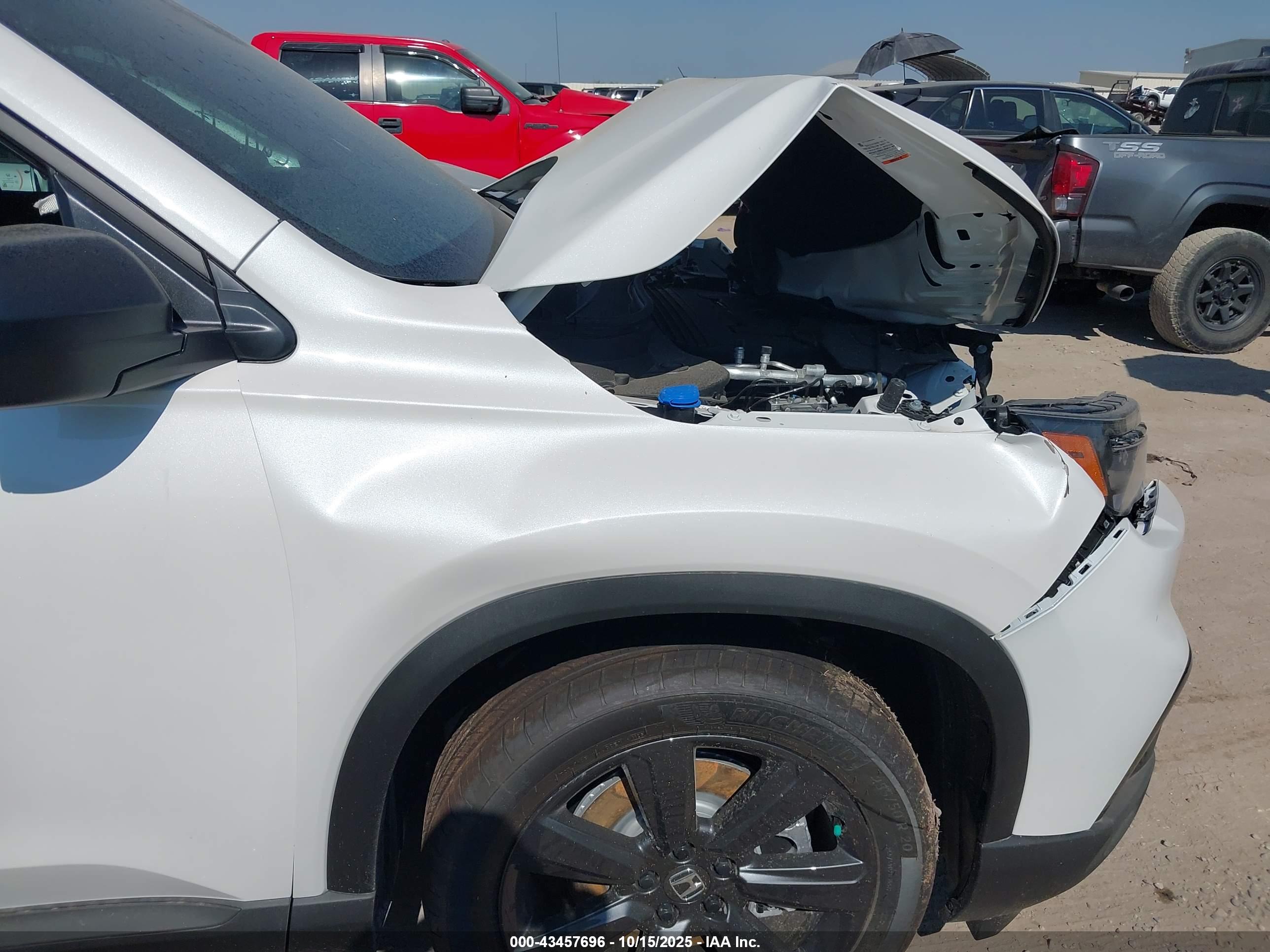 HONDA PILOT image 6