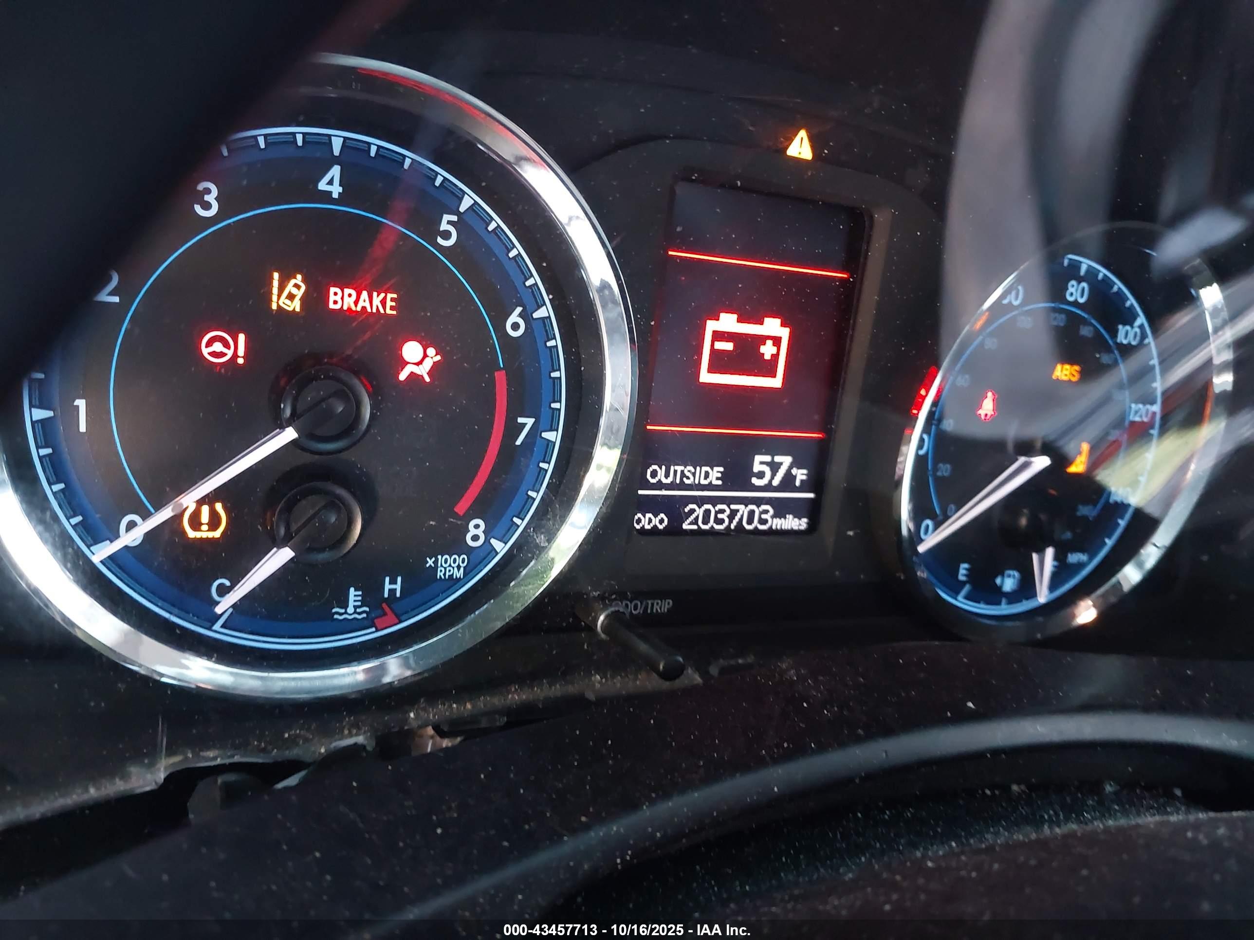 TOYOTA COROLLA image 7