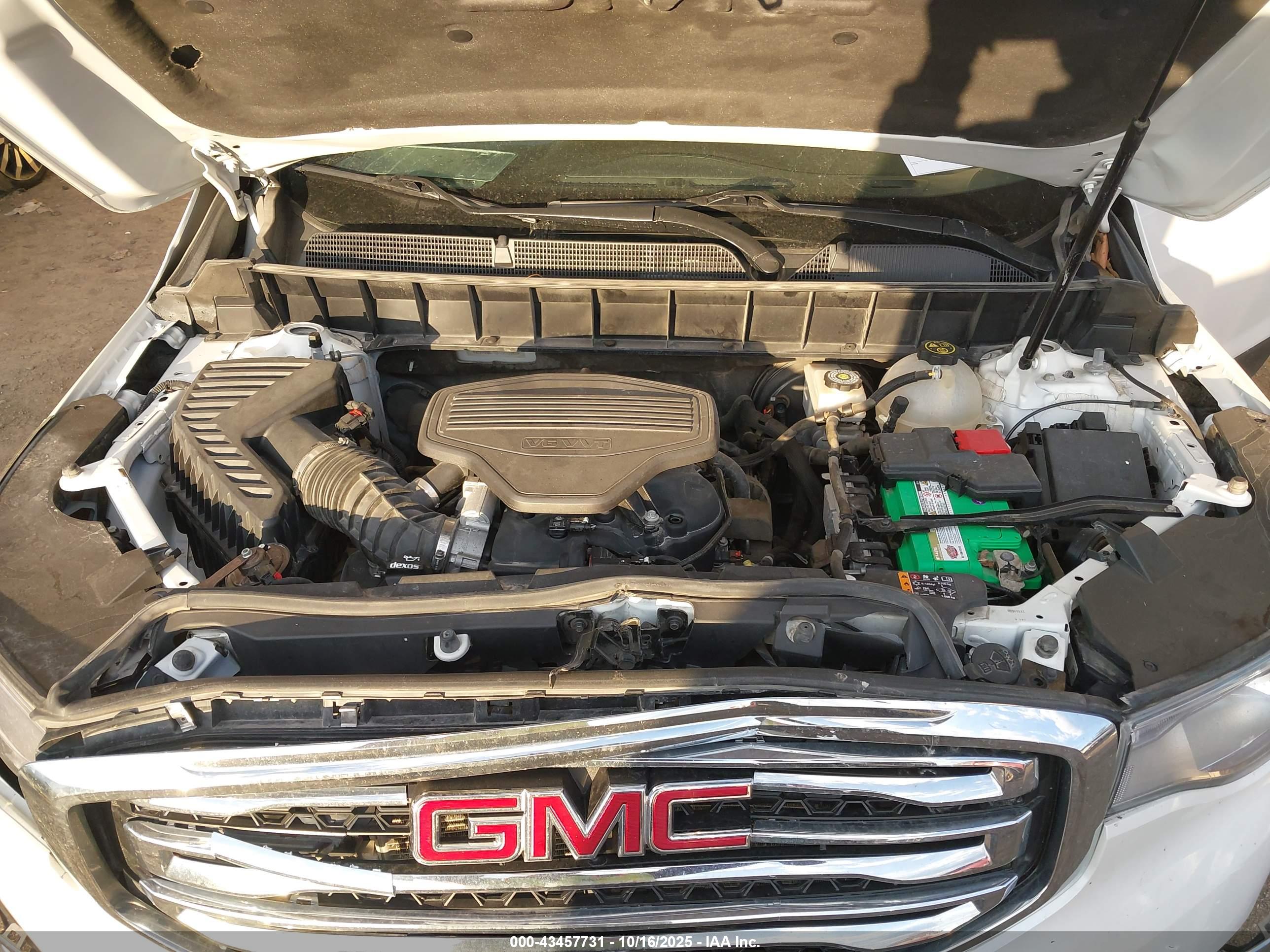 GMC ACADIA image 10