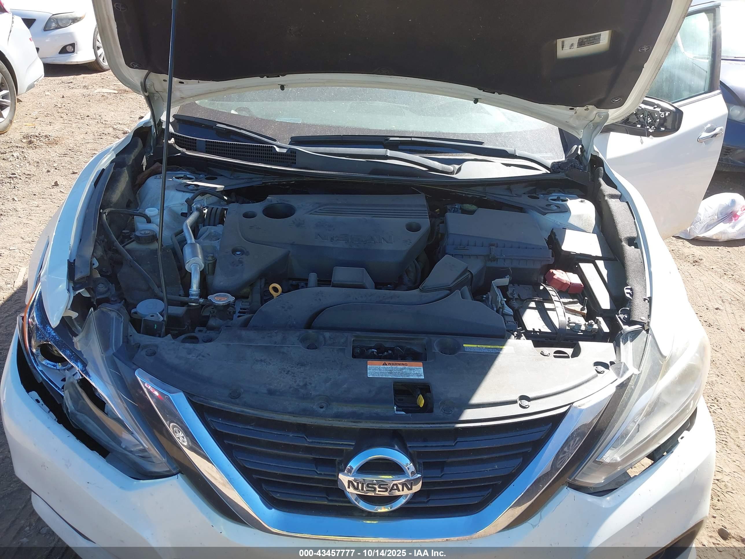 NISSAN ALTIMA image 10