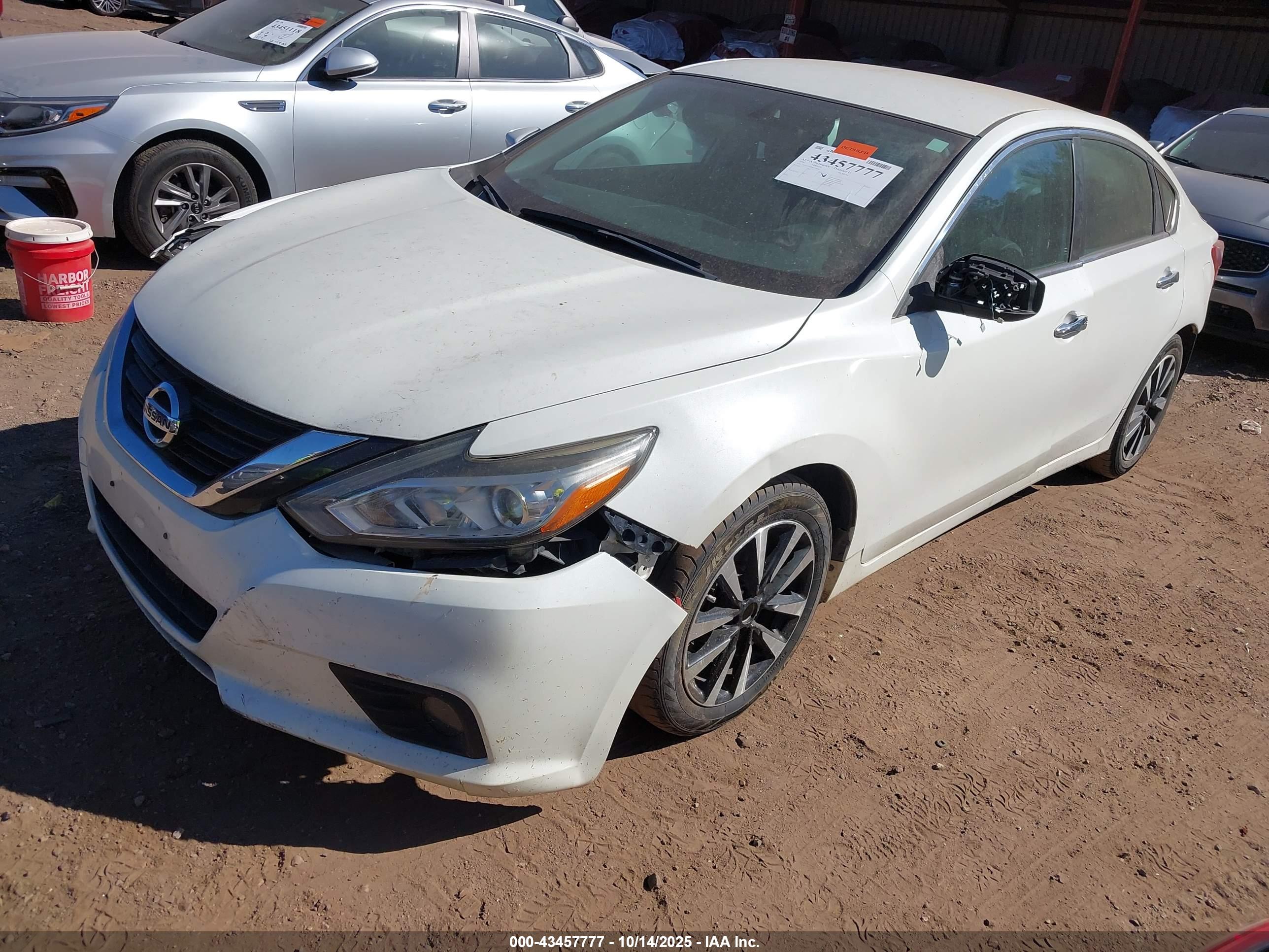 NISSAN ALTIMA image 2