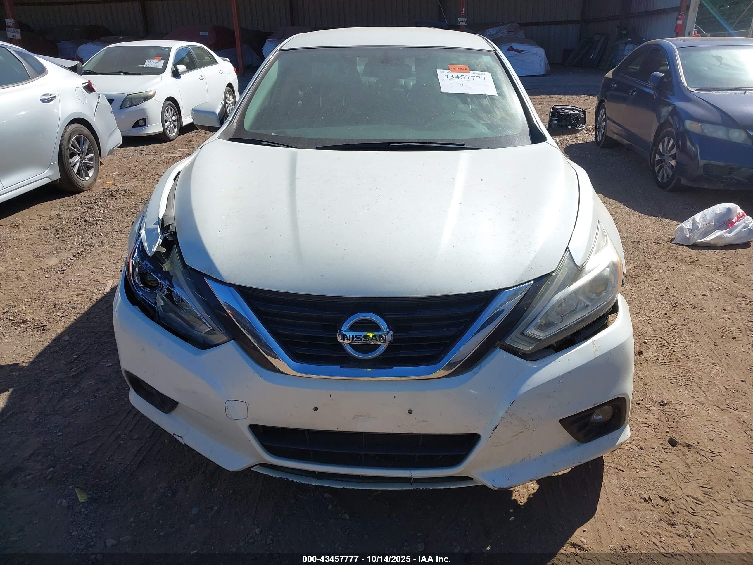 NISSAN ALTIMA image 6