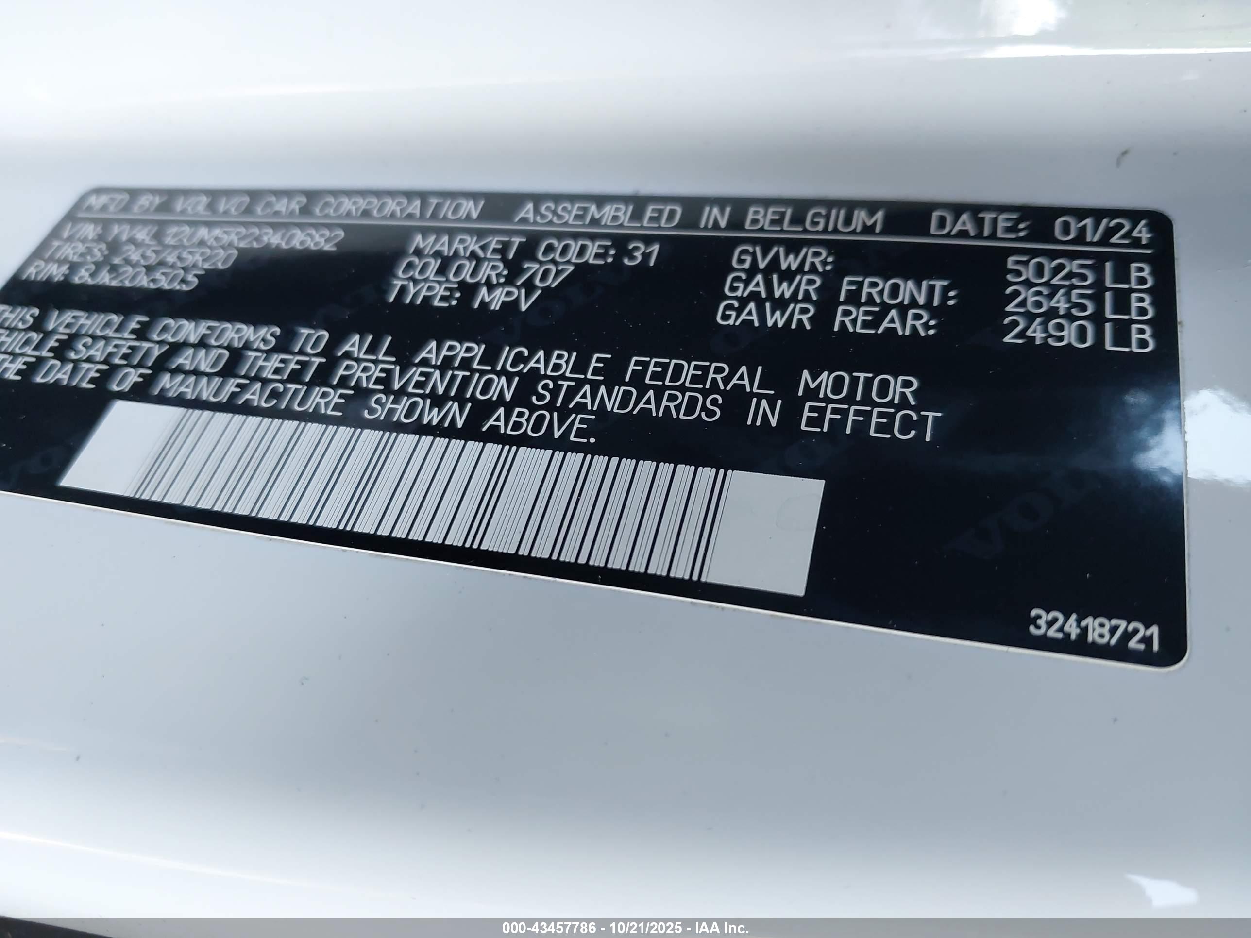 VOLVO XC40 image 9