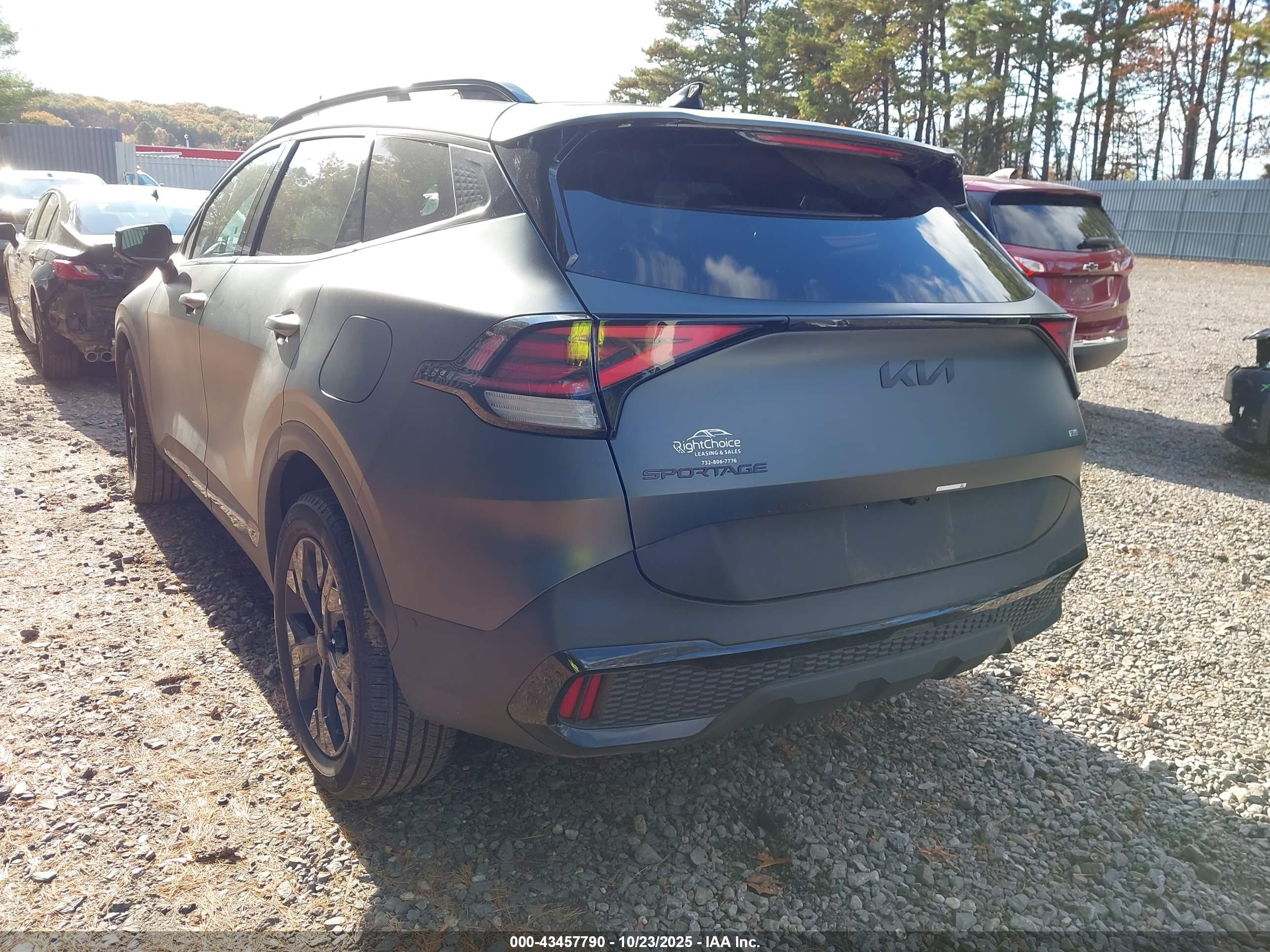 KIA SPORTAGE image 3