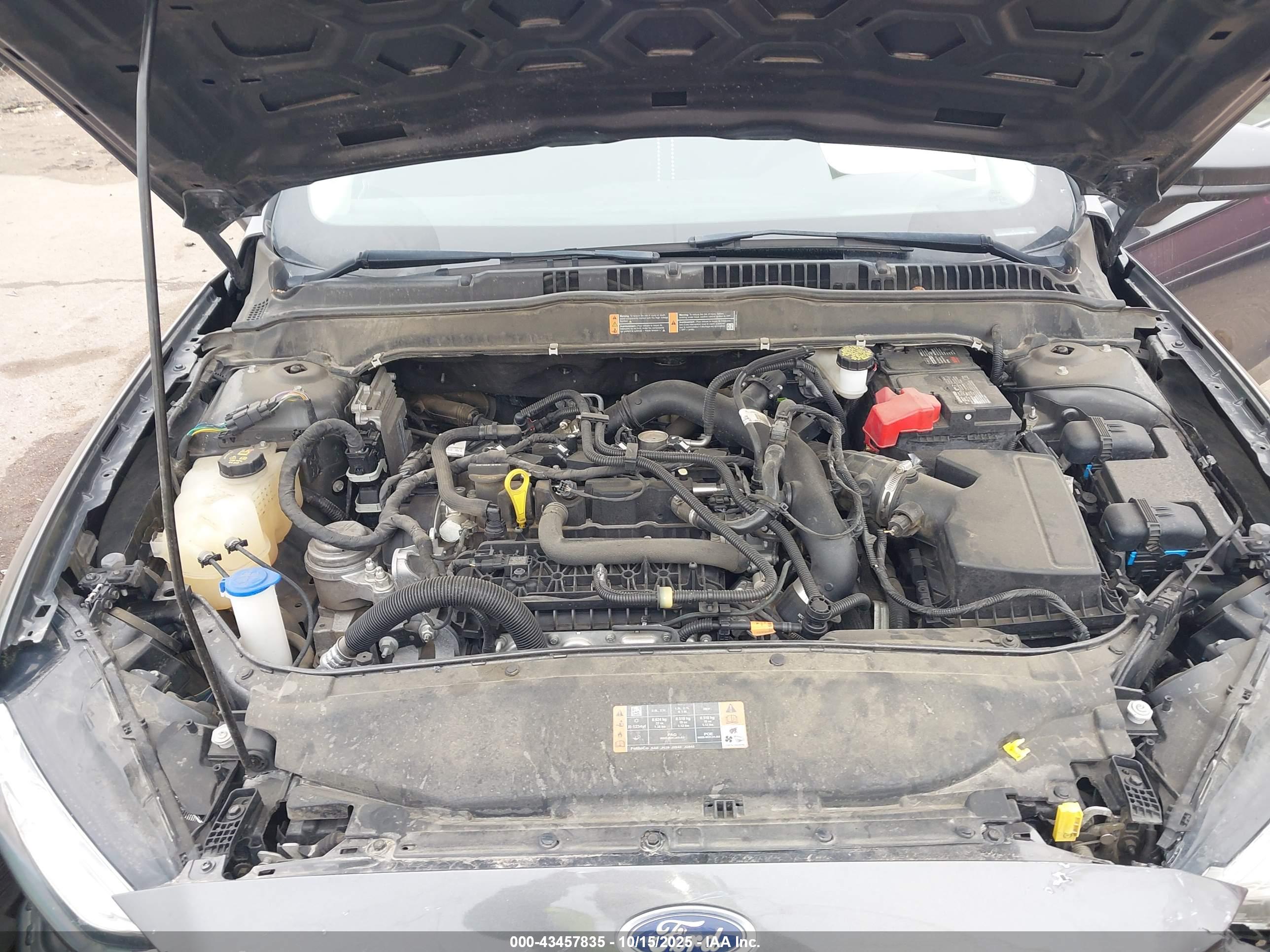 FORD FUSION image 10