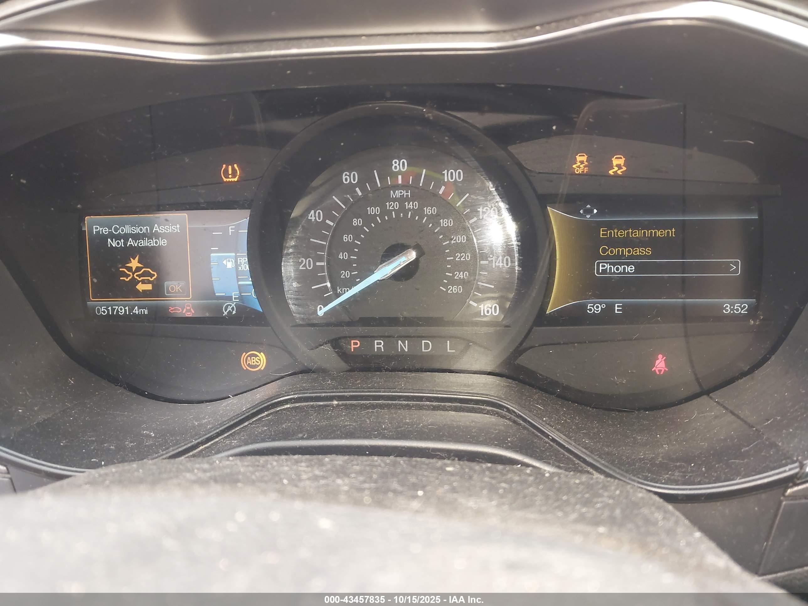 FORD FUSION image 7