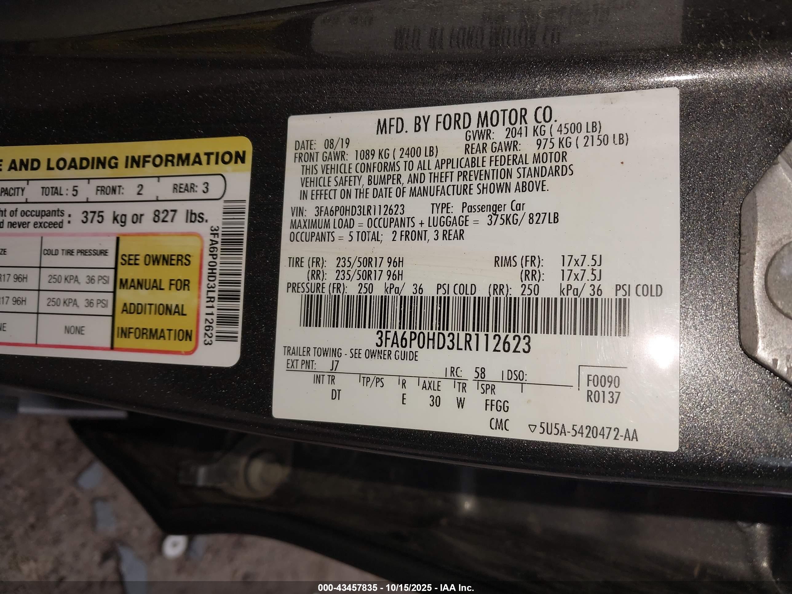 FORD FUSION image 9