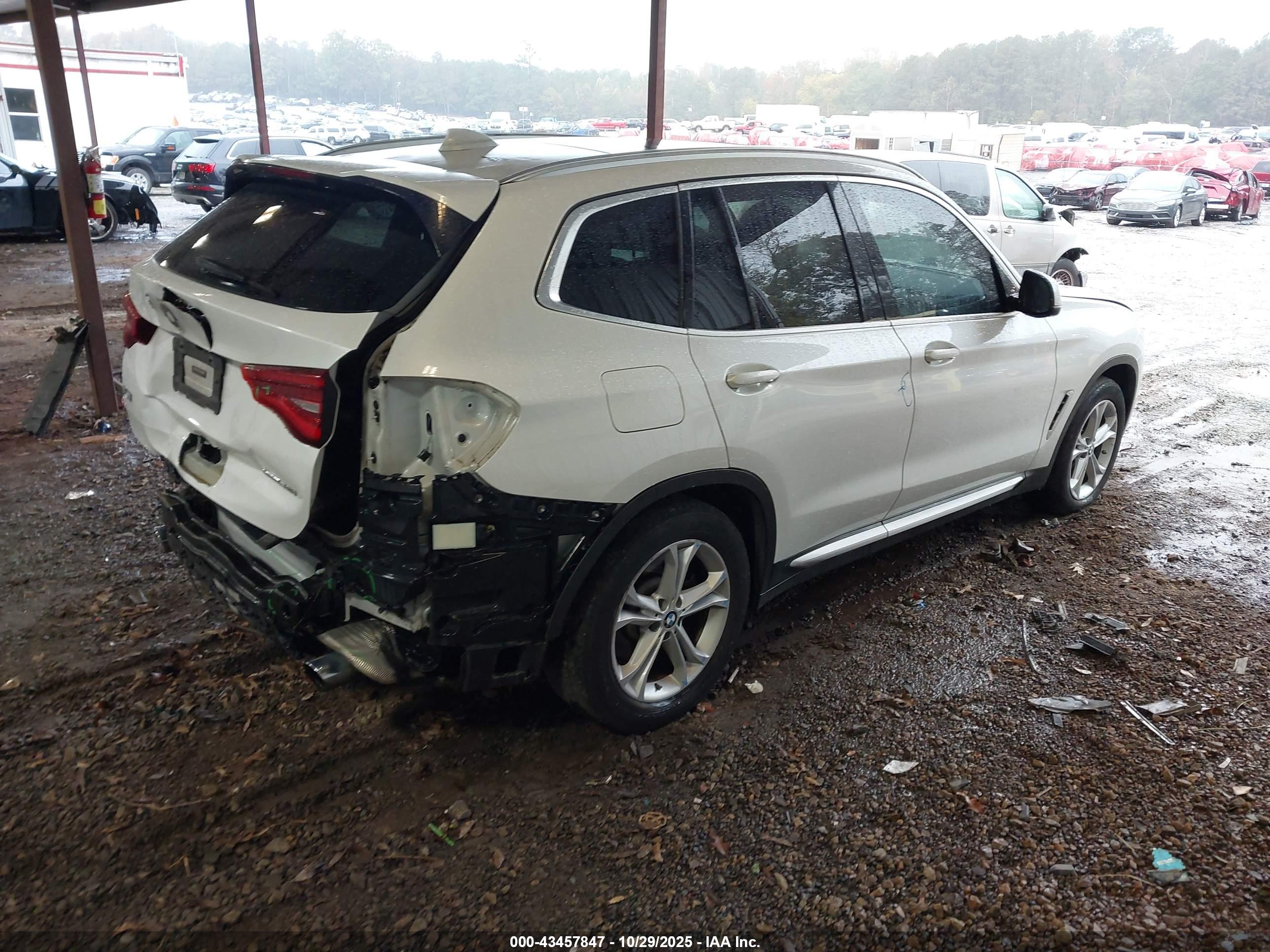 BMW X3 image 4