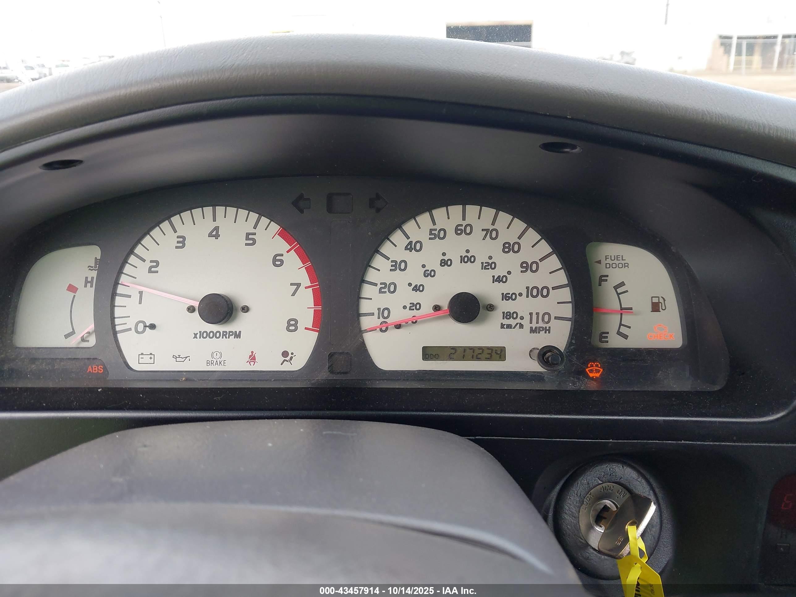 TOYOTA TACOMA image 7