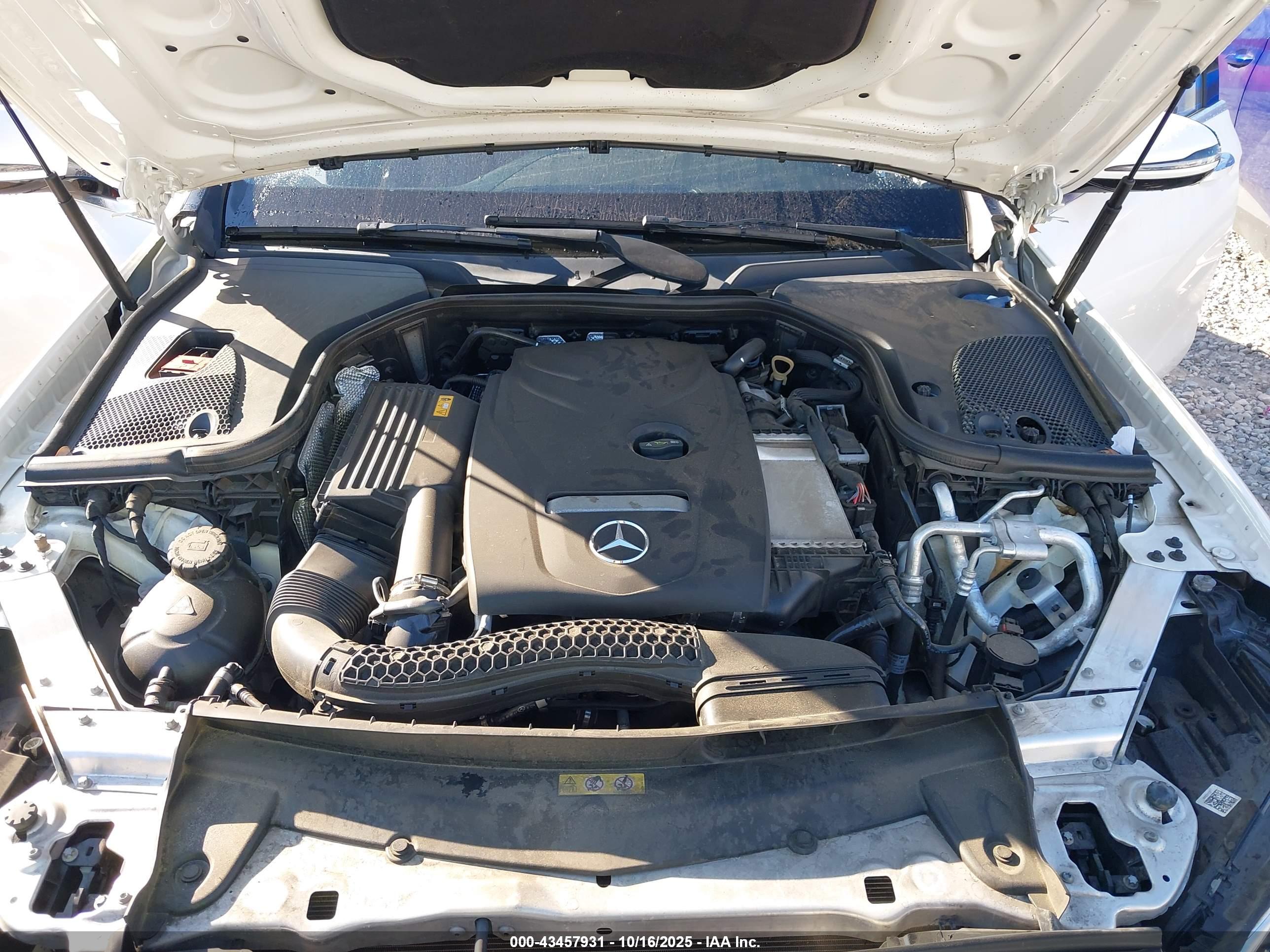 MERCEDES-BENZ E image 10