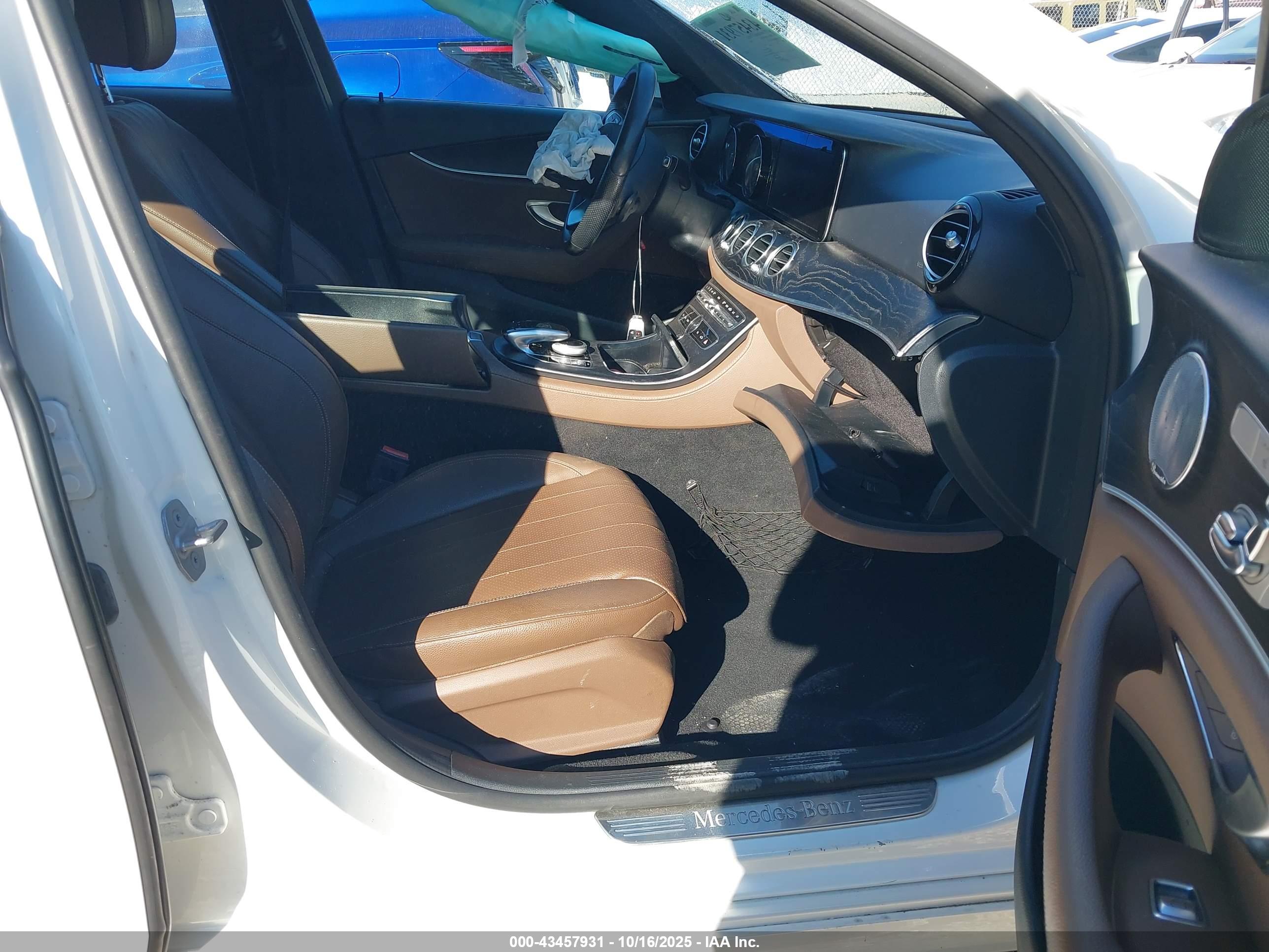 MERCEDES-BENZ E image 5