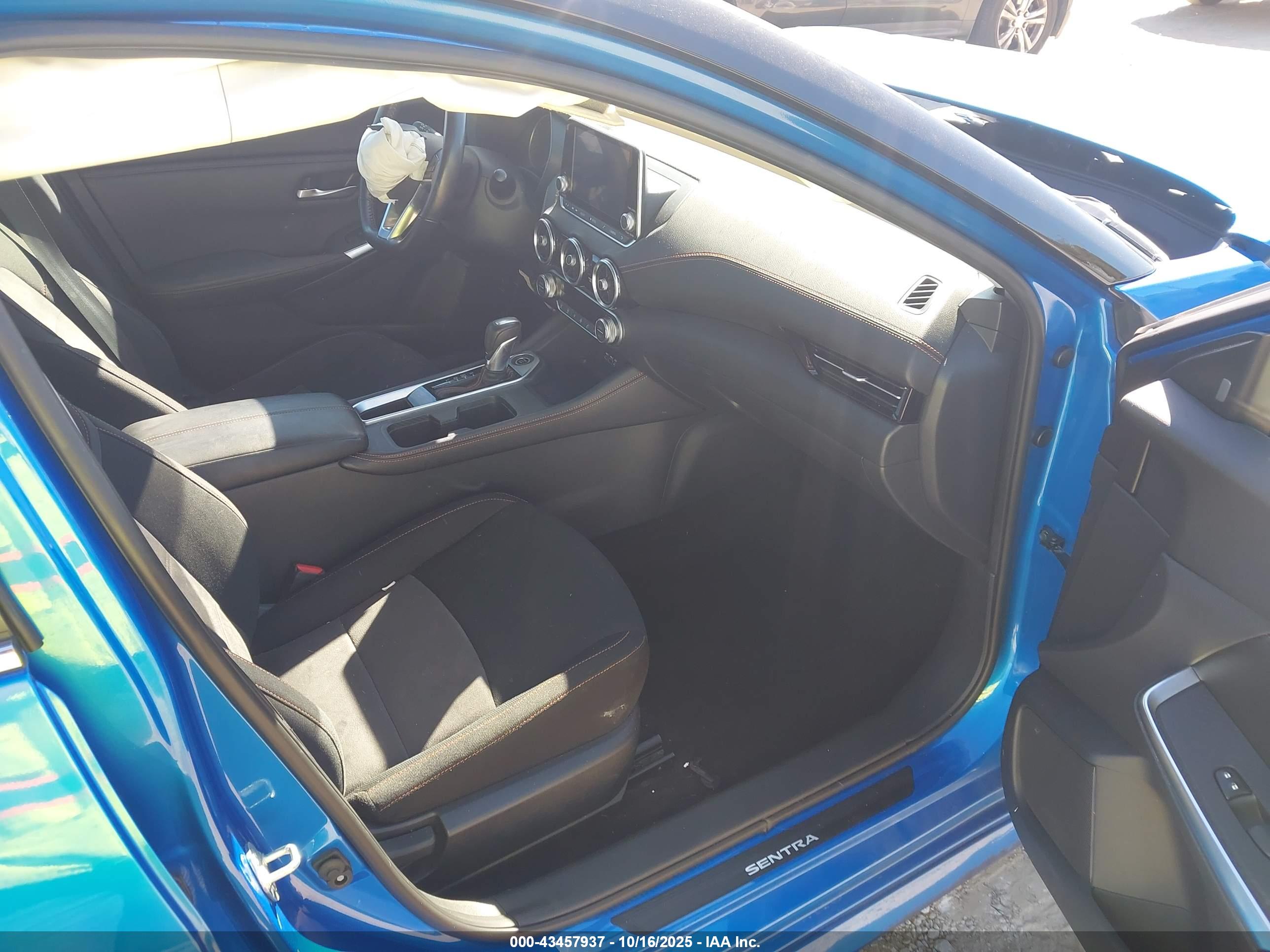 NISSAN SENTRA image 5