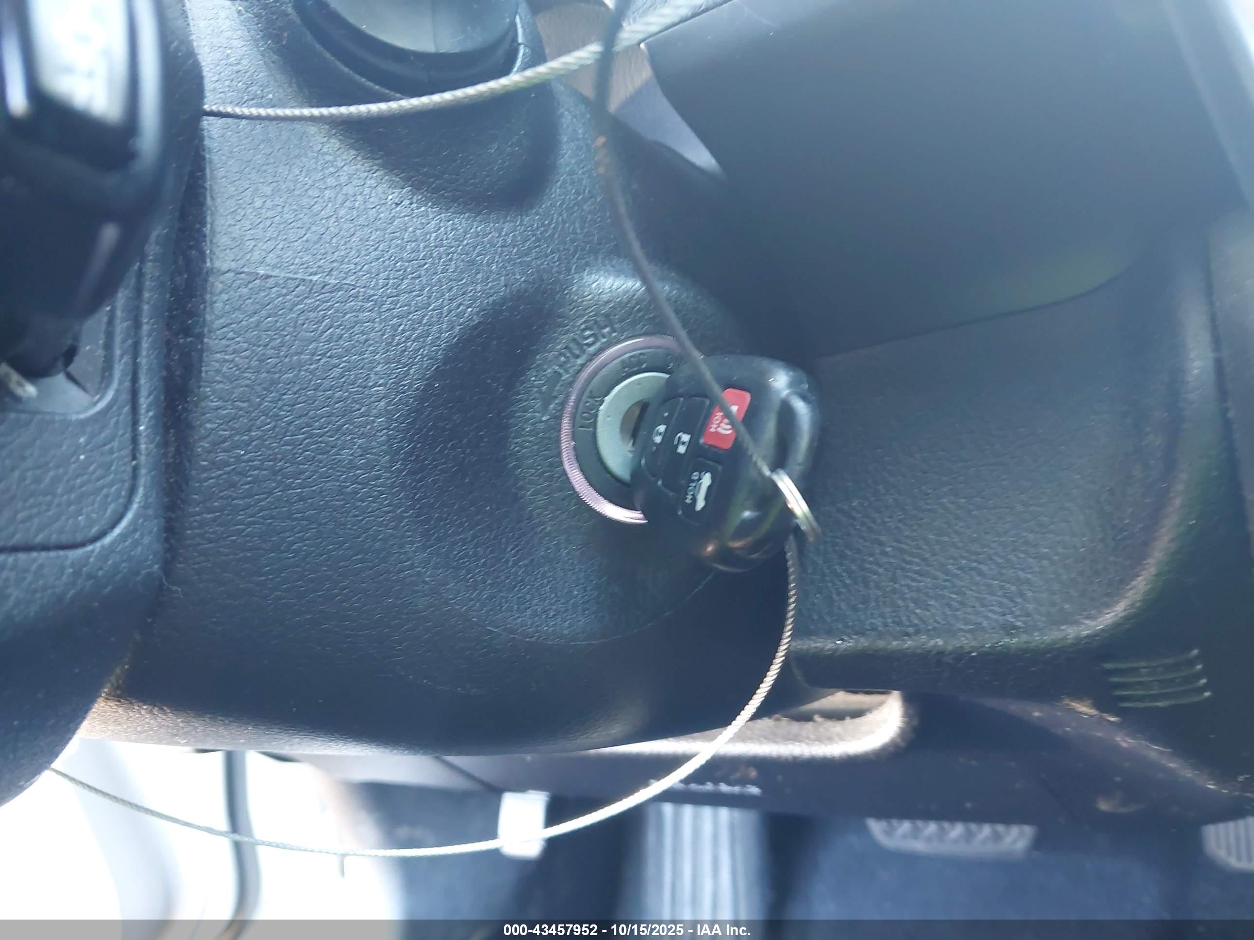 TOYOTA CAMRY image 11