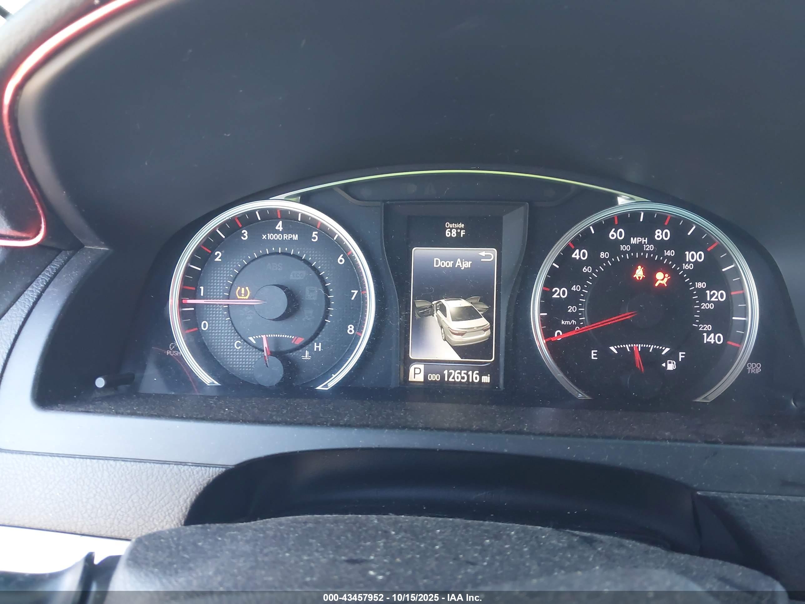 TOYOTA CAMRY image 7