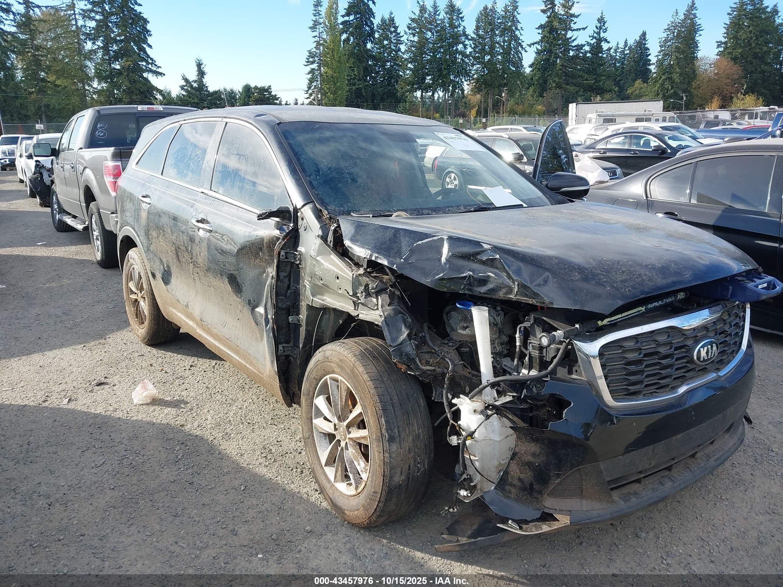 KIA SORENTO image 6
